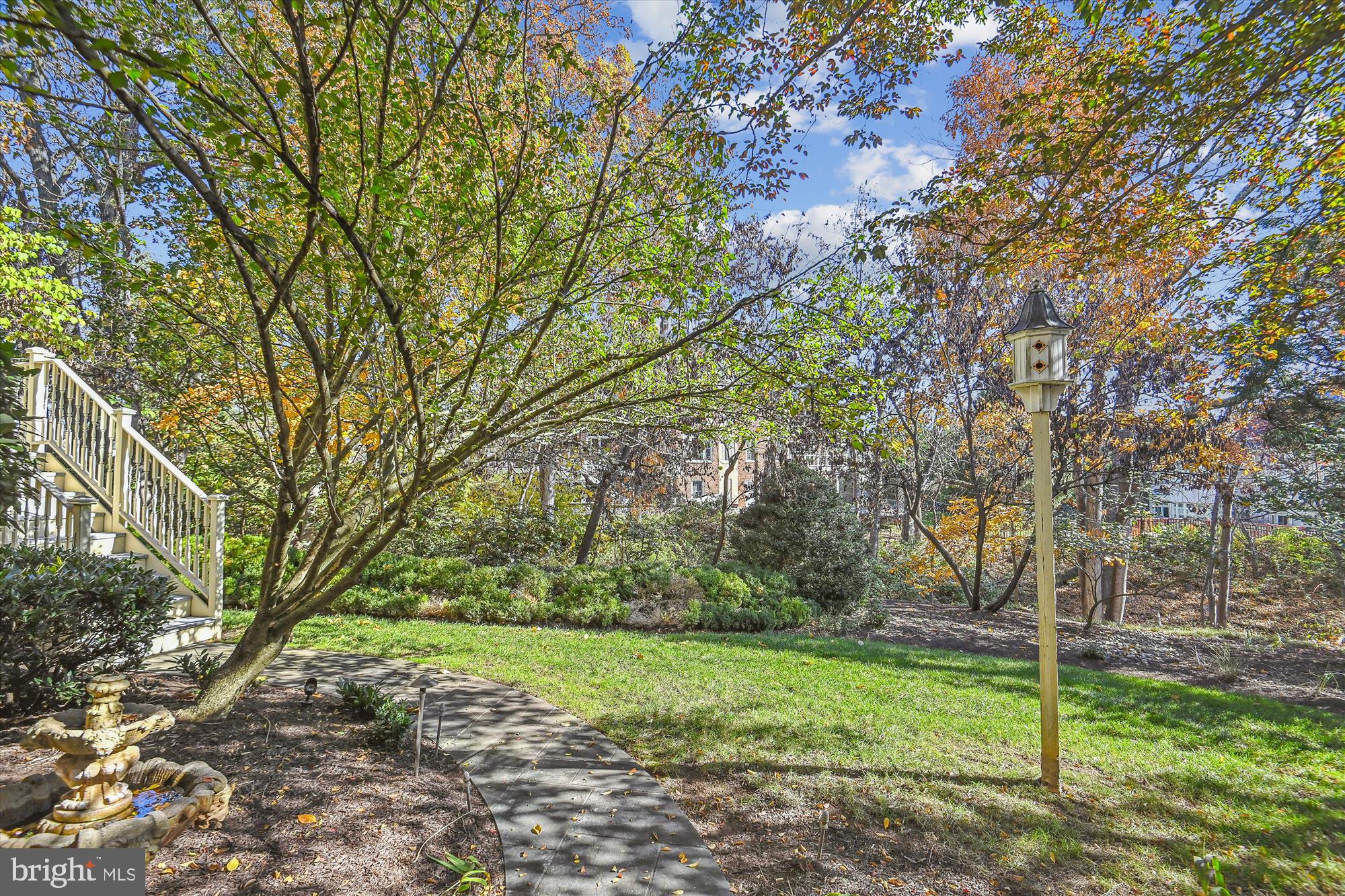 RIVER CREEK - Residential