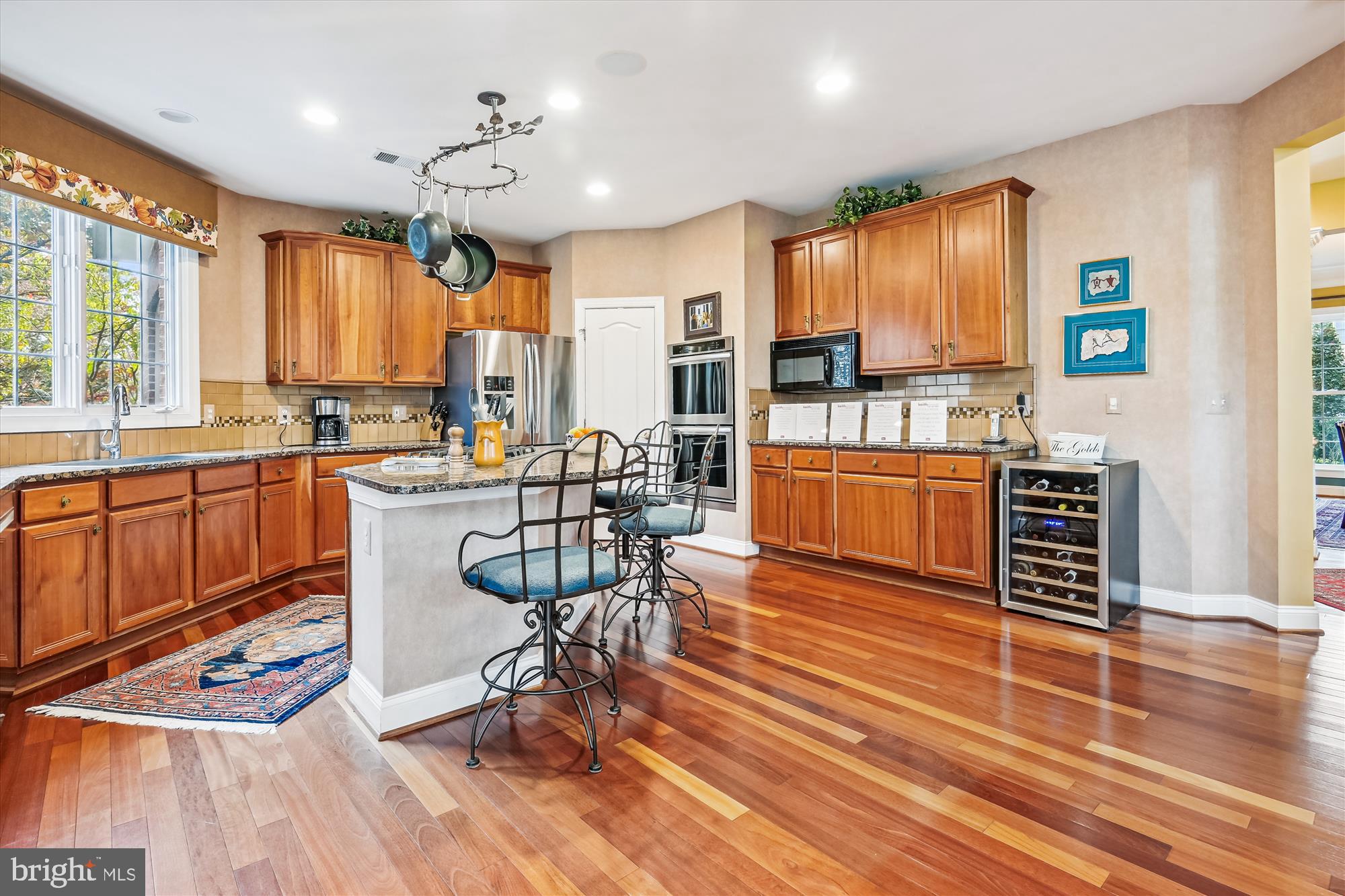 RIVER CREEK - Residential