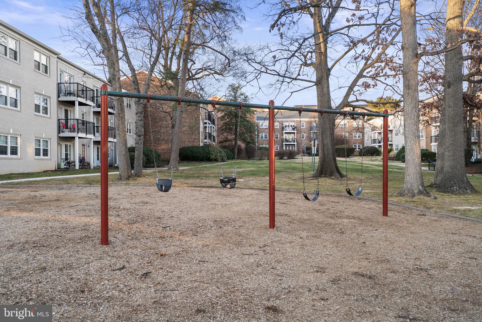 FOXCROFT COLONY CONDOS - Residential