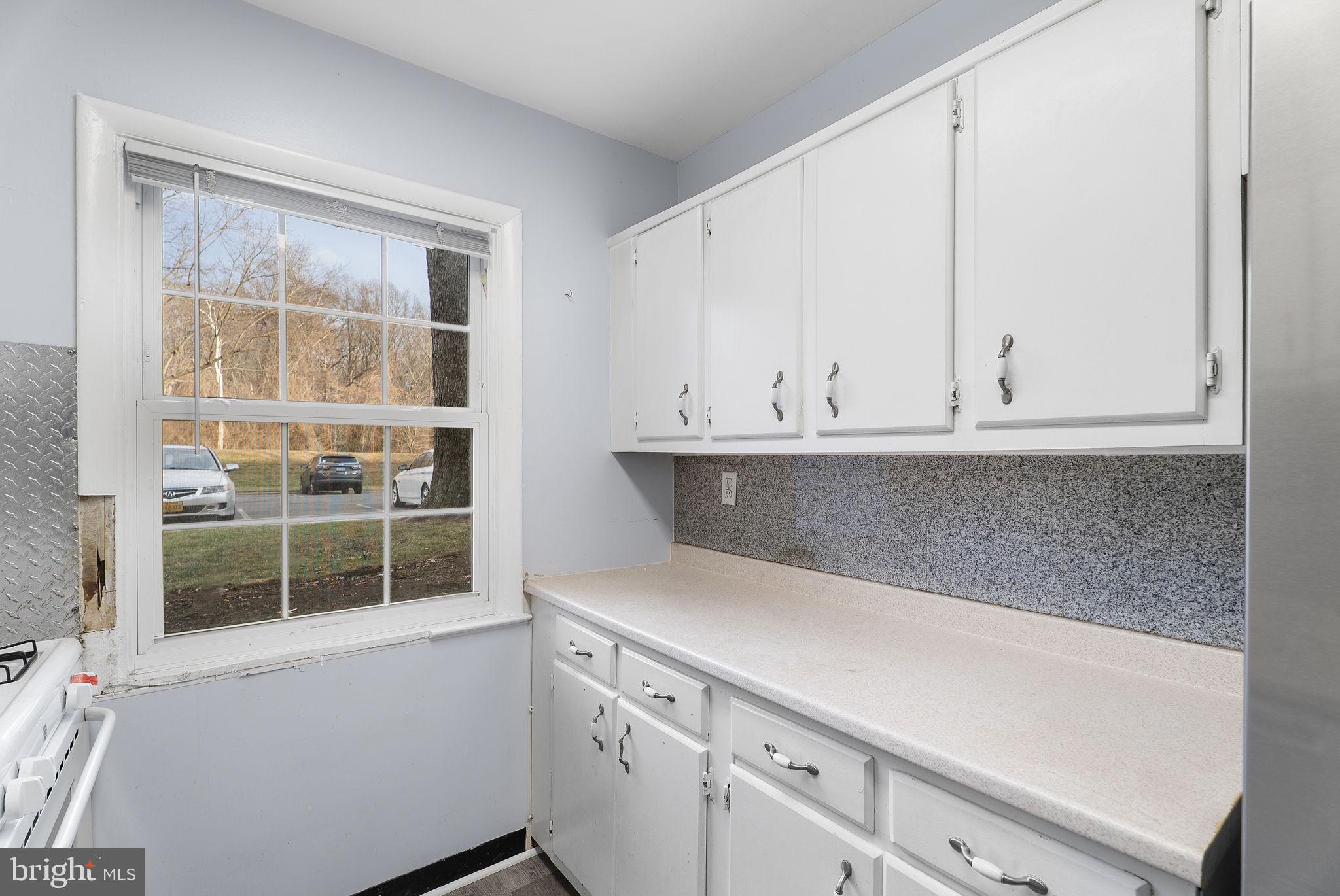 FOXCROFT COLONY CONDOS - Residential