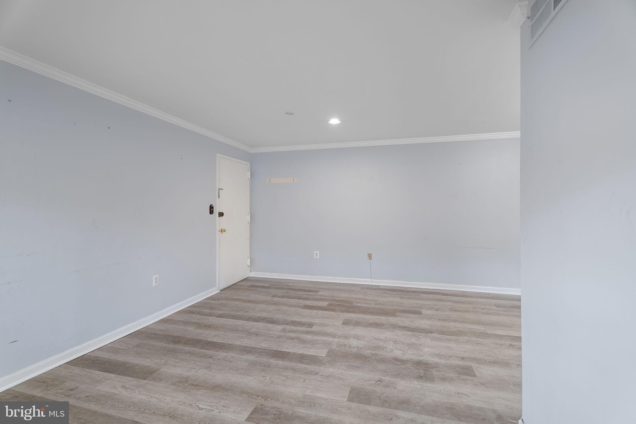 FOXCROFT COLONY CONDOS - Residential