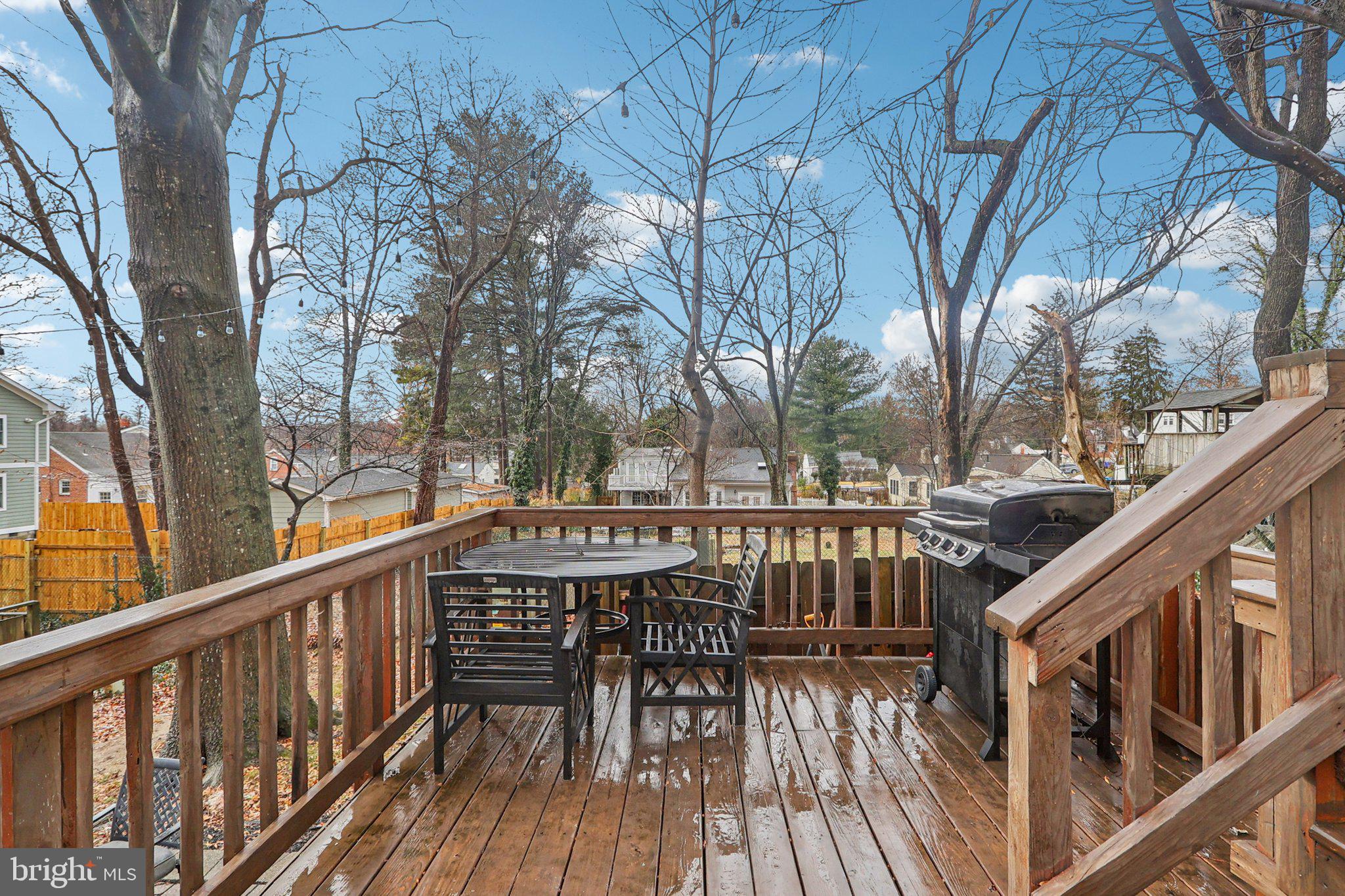 ADAMS WALK - Residential