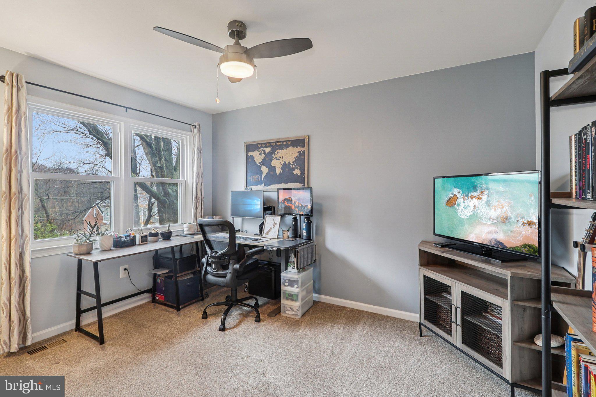 ADAMS WALK - Residential