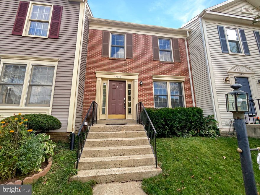This beautiful property is the perfect blend of modern and rustic. The natural color palette creates a warm and inviting atmosphere, while the fireplace adds a cozy touch. The flexible living space offers a variety of options for different uses, and the primary bathroom provides good under sink storage. This home is perfect for those who want a comfortable and stylish living space. With plenty of options for customization, this property is a great choice for anyone looking for a new home.