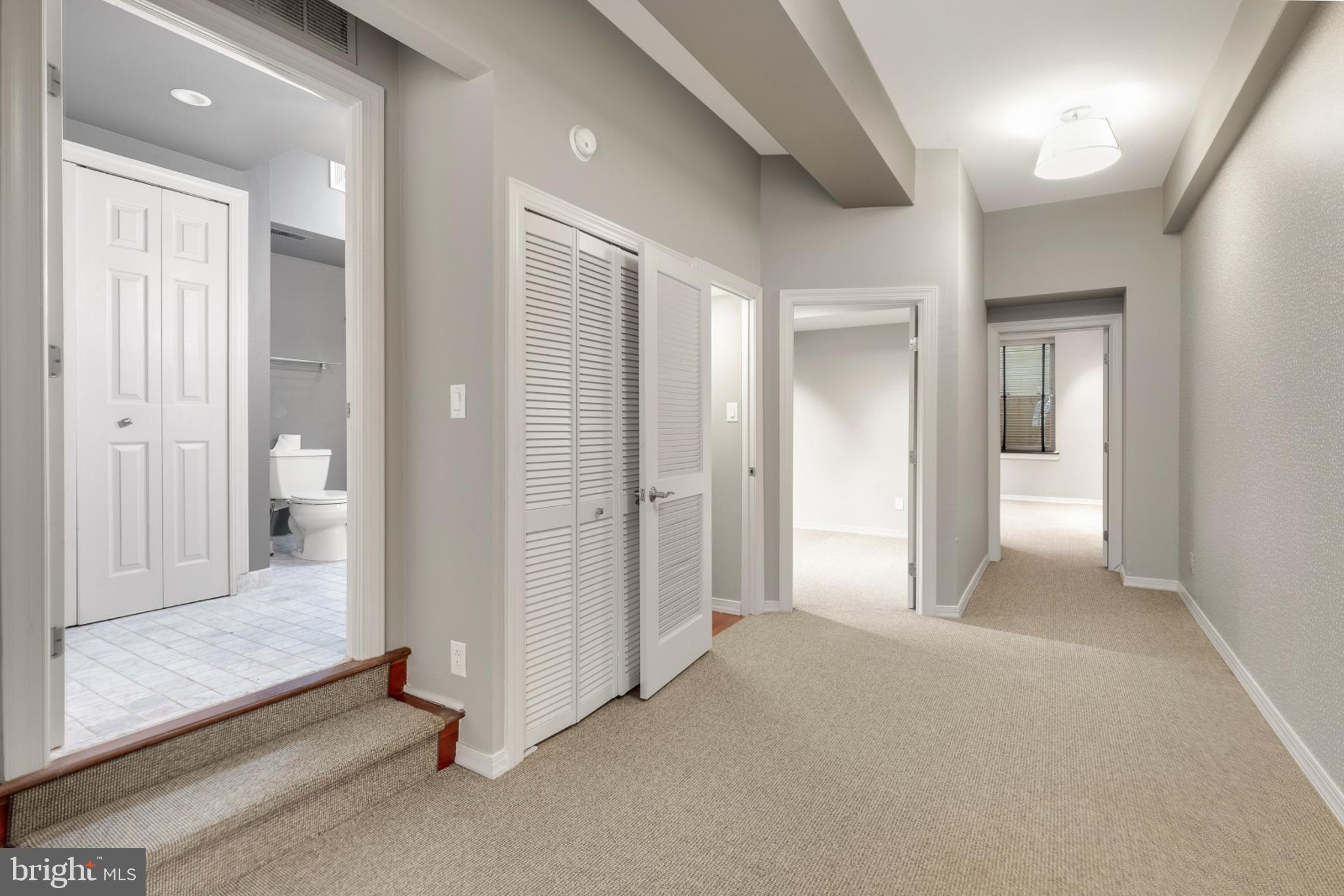 ART MUSEUM AREA - Residential Lease