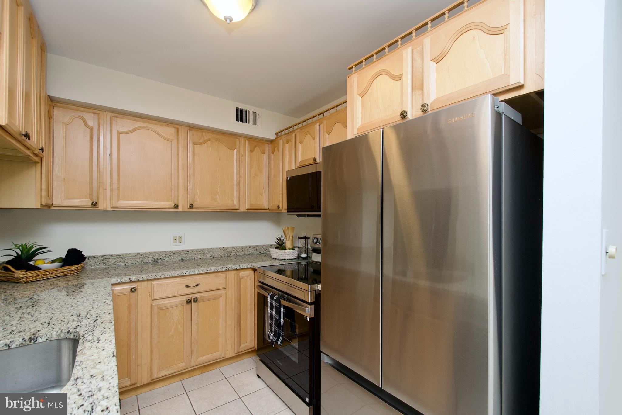 WOODGATE VILLAGE - Residential