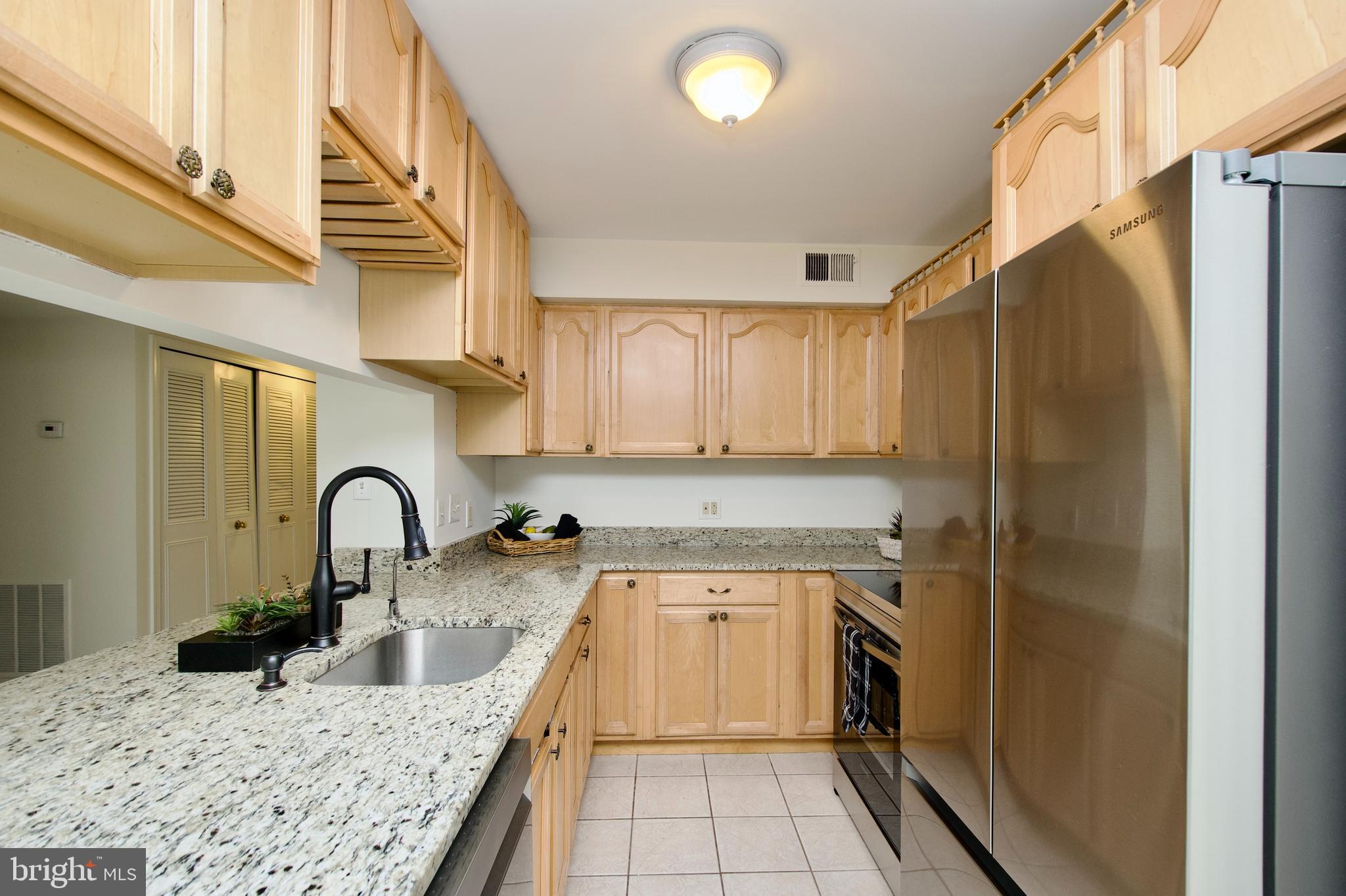 WOODGATE VILLAGE - Residential