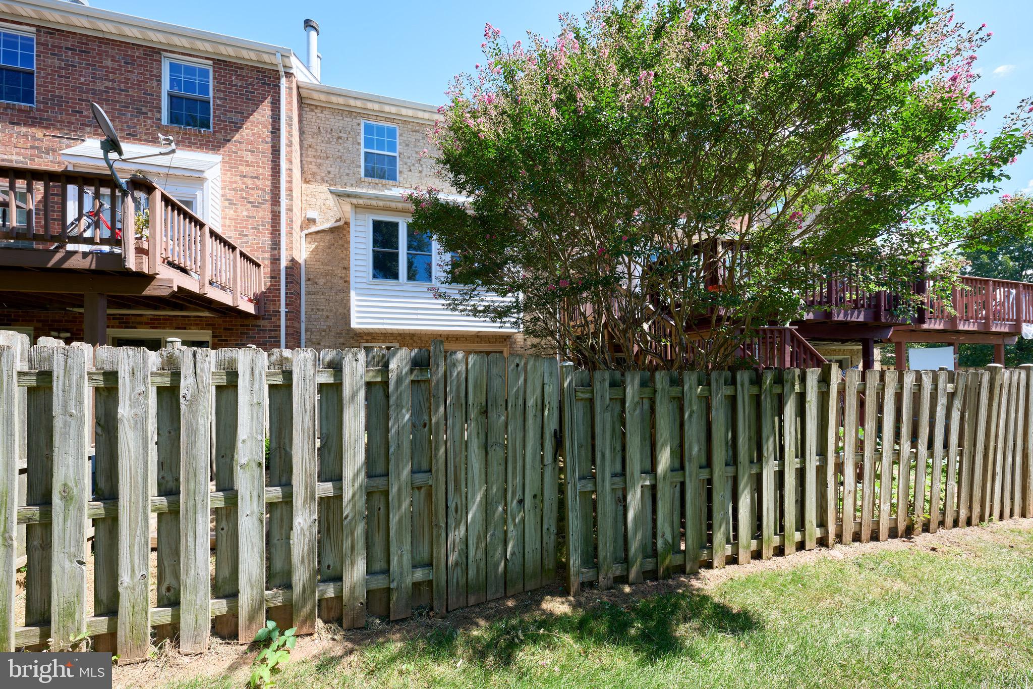 MIRROR RIDGE - Residential Lease