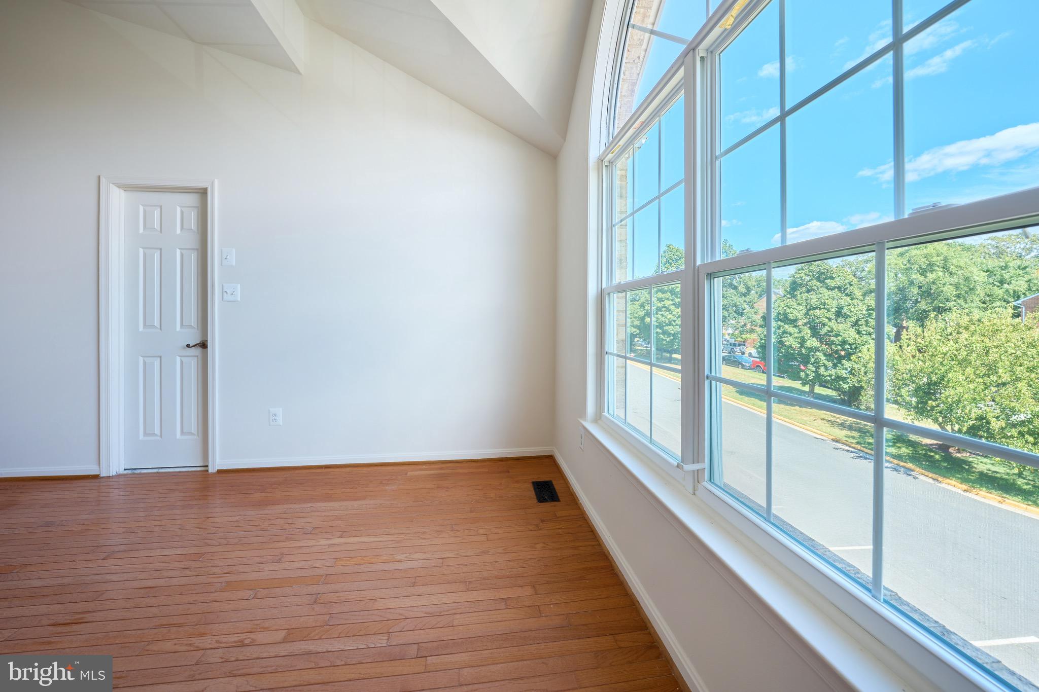 MIRROR RIDGE - Residential Lease