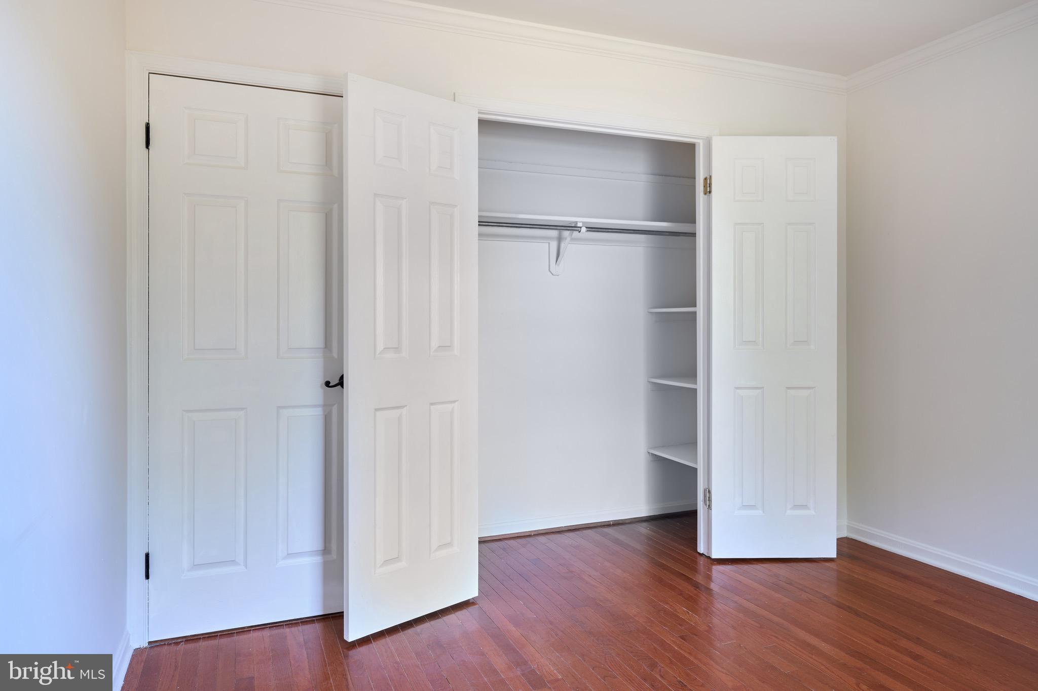 MIRROR RIDGE - Residential Lease