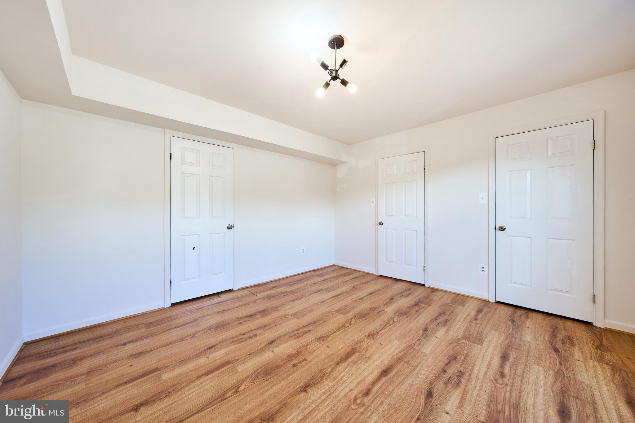 MIRROR RIDGE - Residential Lease