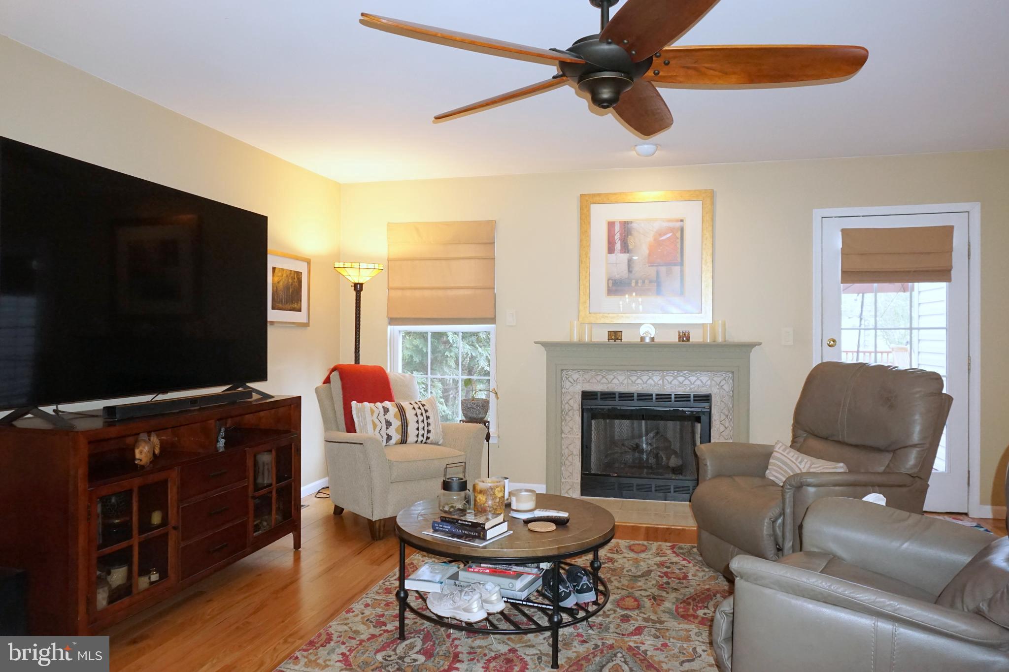 ROLLING MEADOWS - Residential