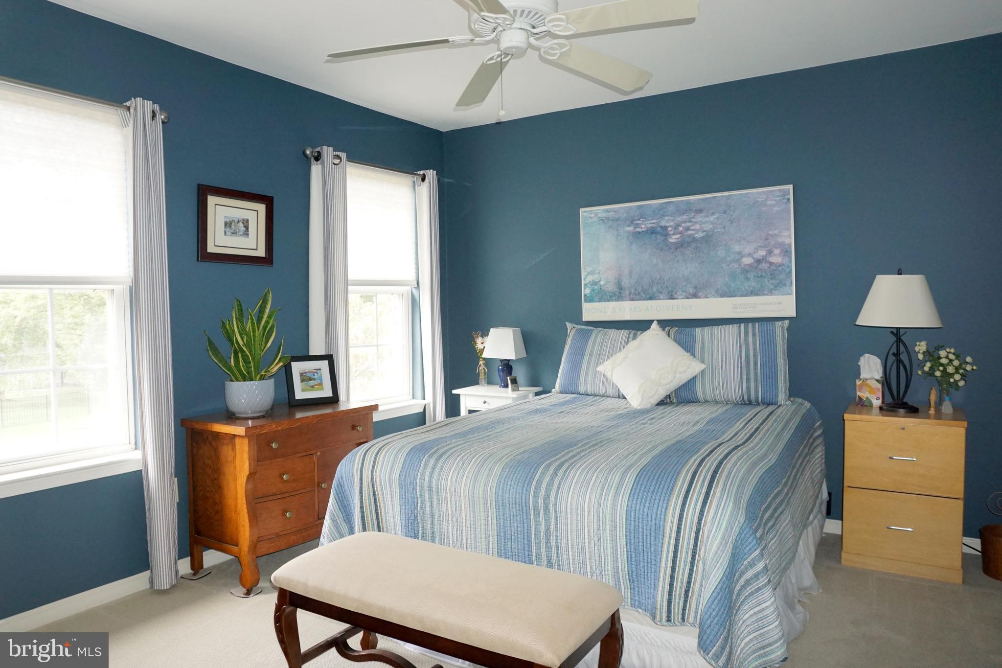 ROLLING MEADOWS - Residential