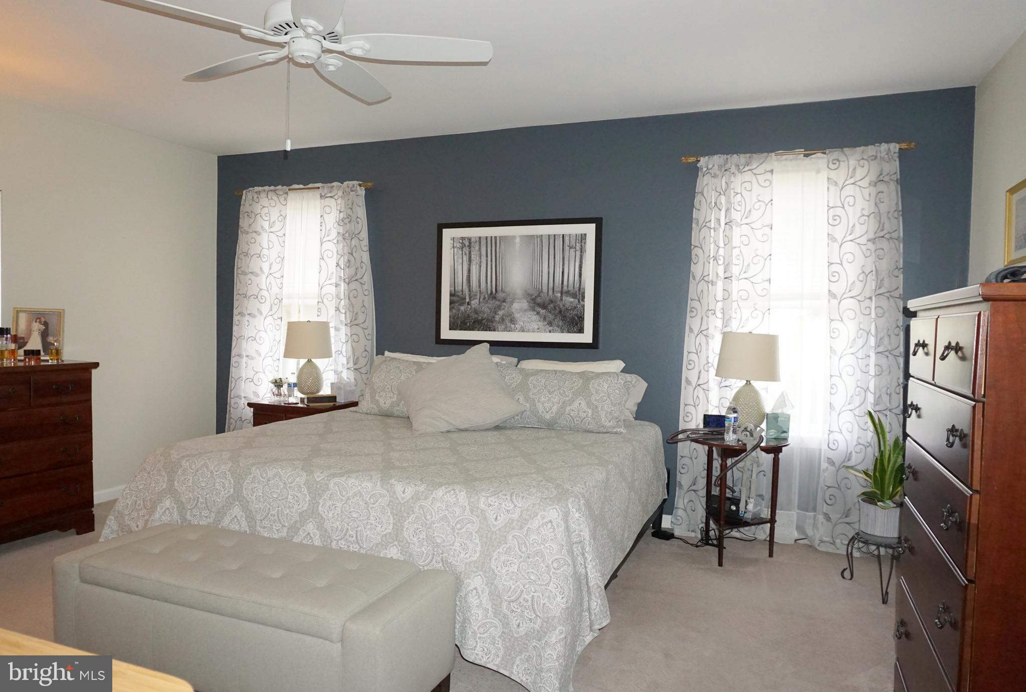 ROLLING MEADOWS - Residential