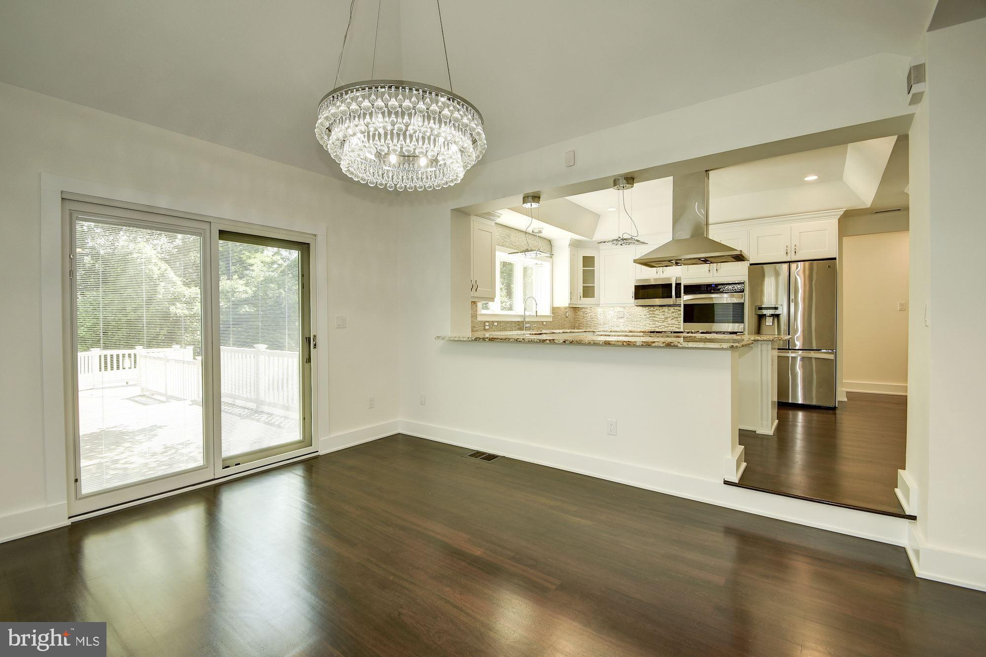 LOCUST HILL ESTATES - Residential Lease