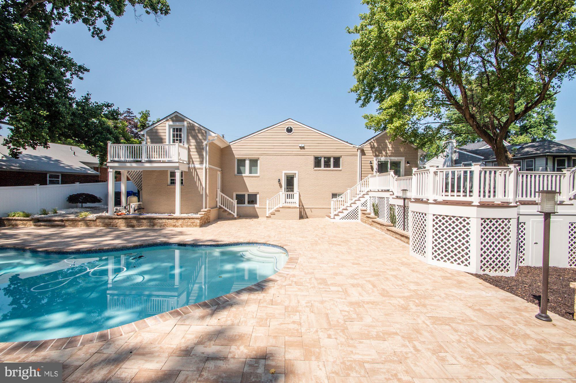 LOCUST HILL ESTATES - Residential Lease