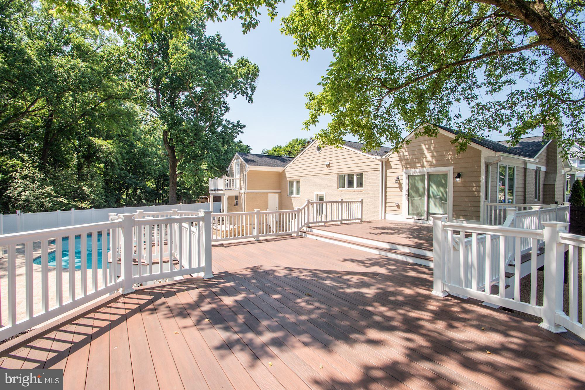 LOCUST HILL ESTATES - Residential Lease