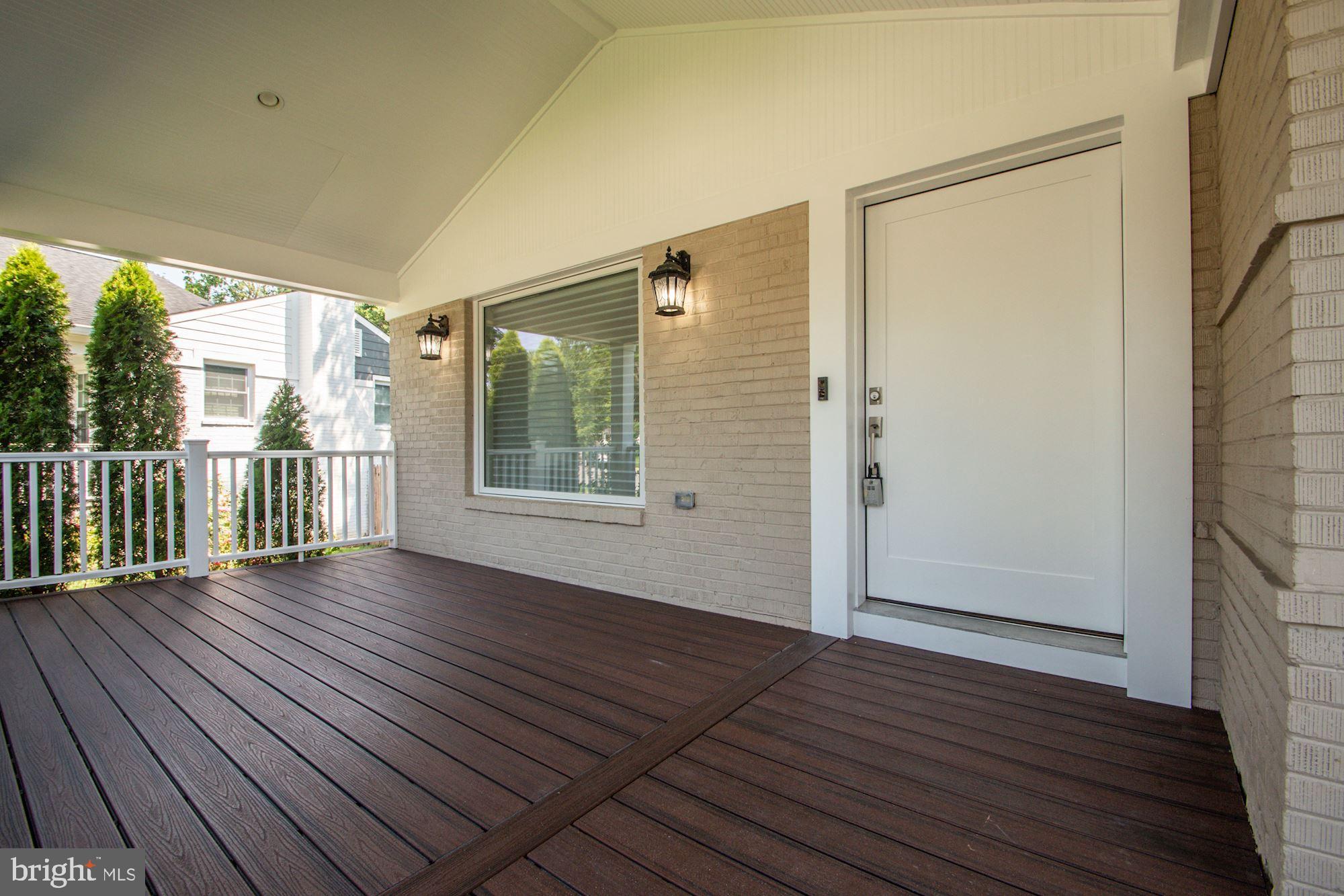 LOCUST HILL ESTATES - Residential Lease