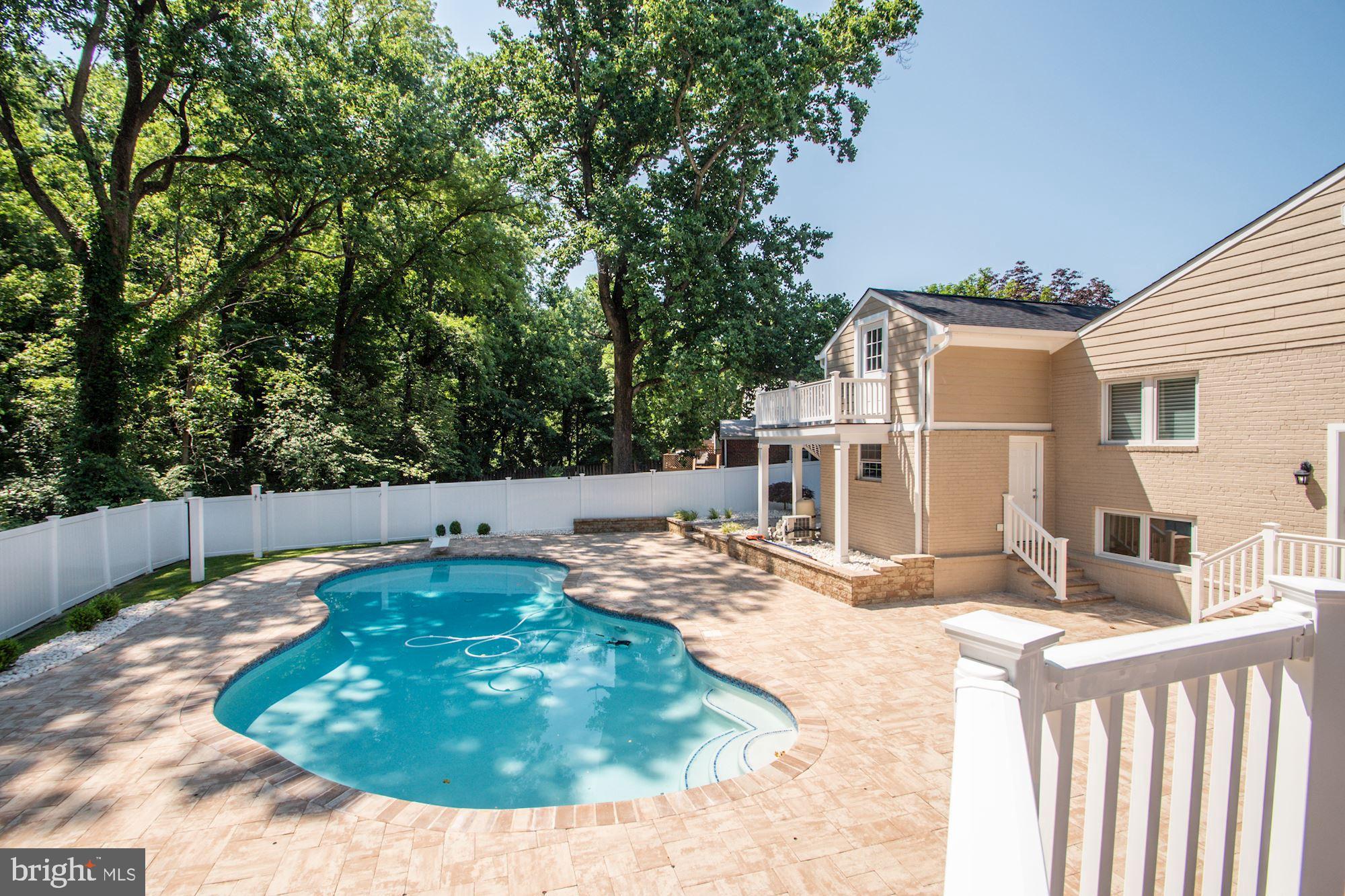 LOCUST HILL ESTATES - Residential Lease