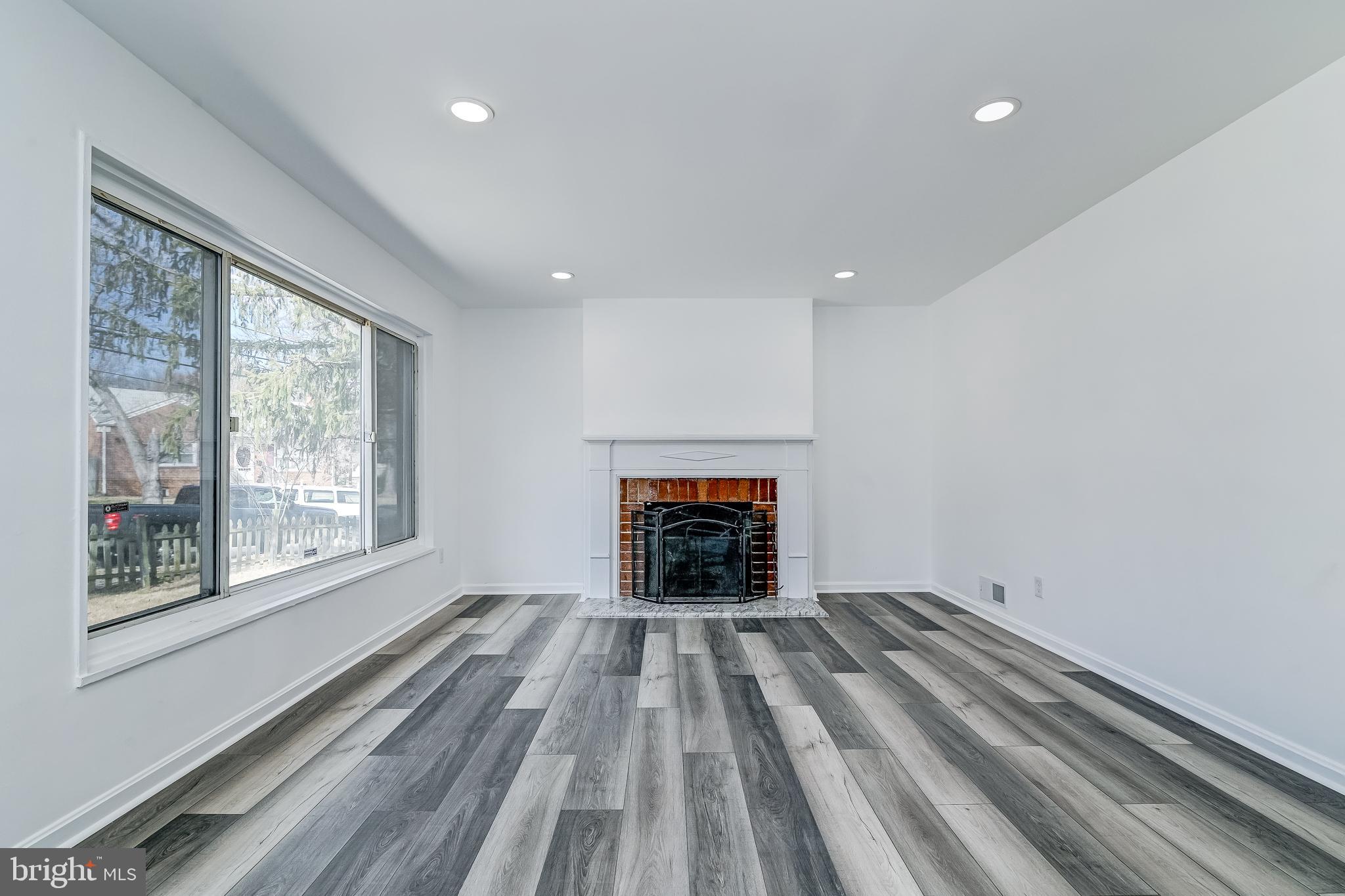 RADIANT VALLEY - Residential