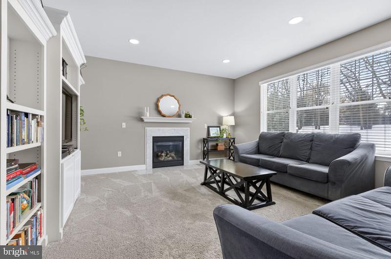 BRIGHTON - Residential