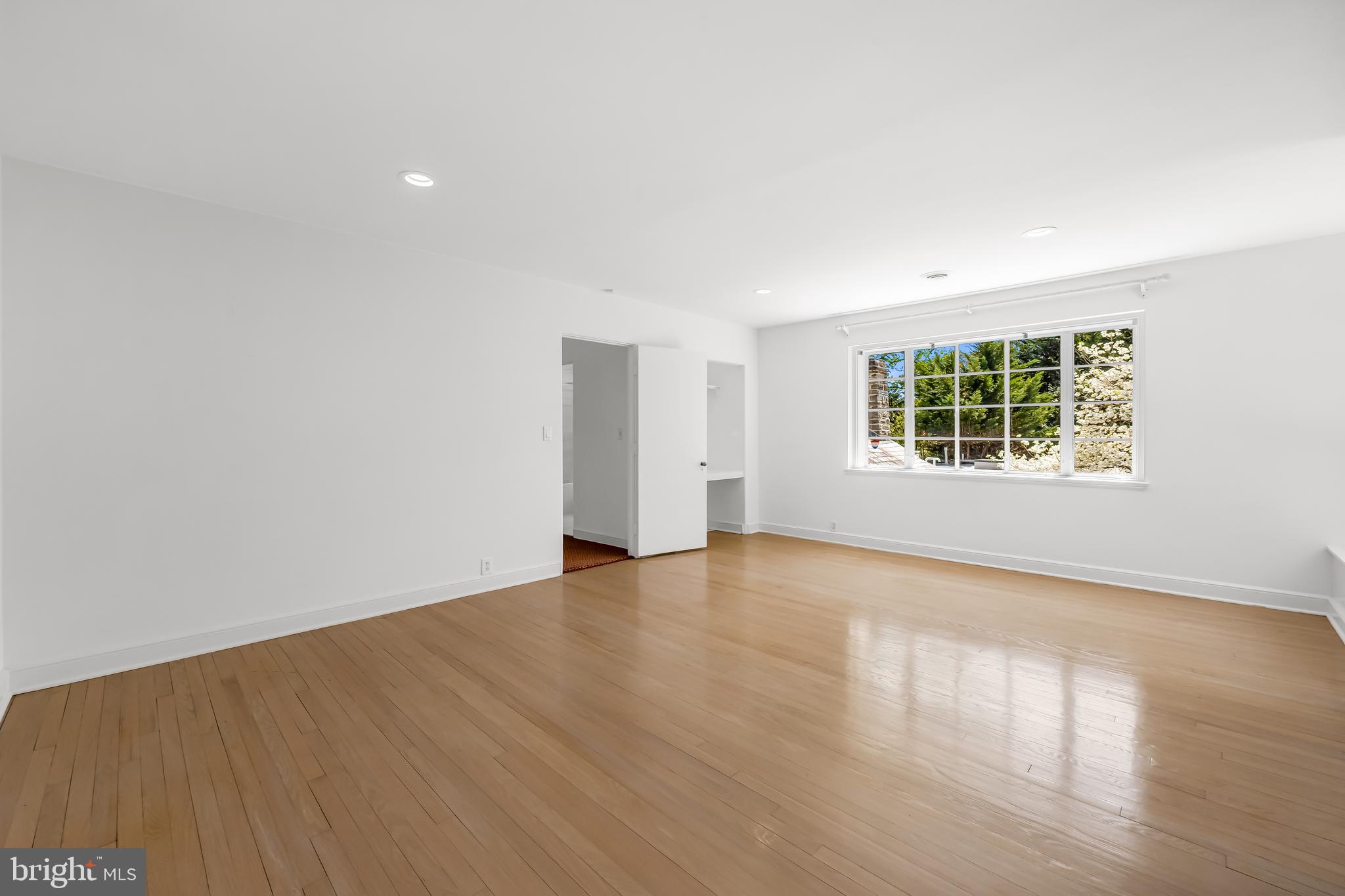 WOODBROOK - Residential