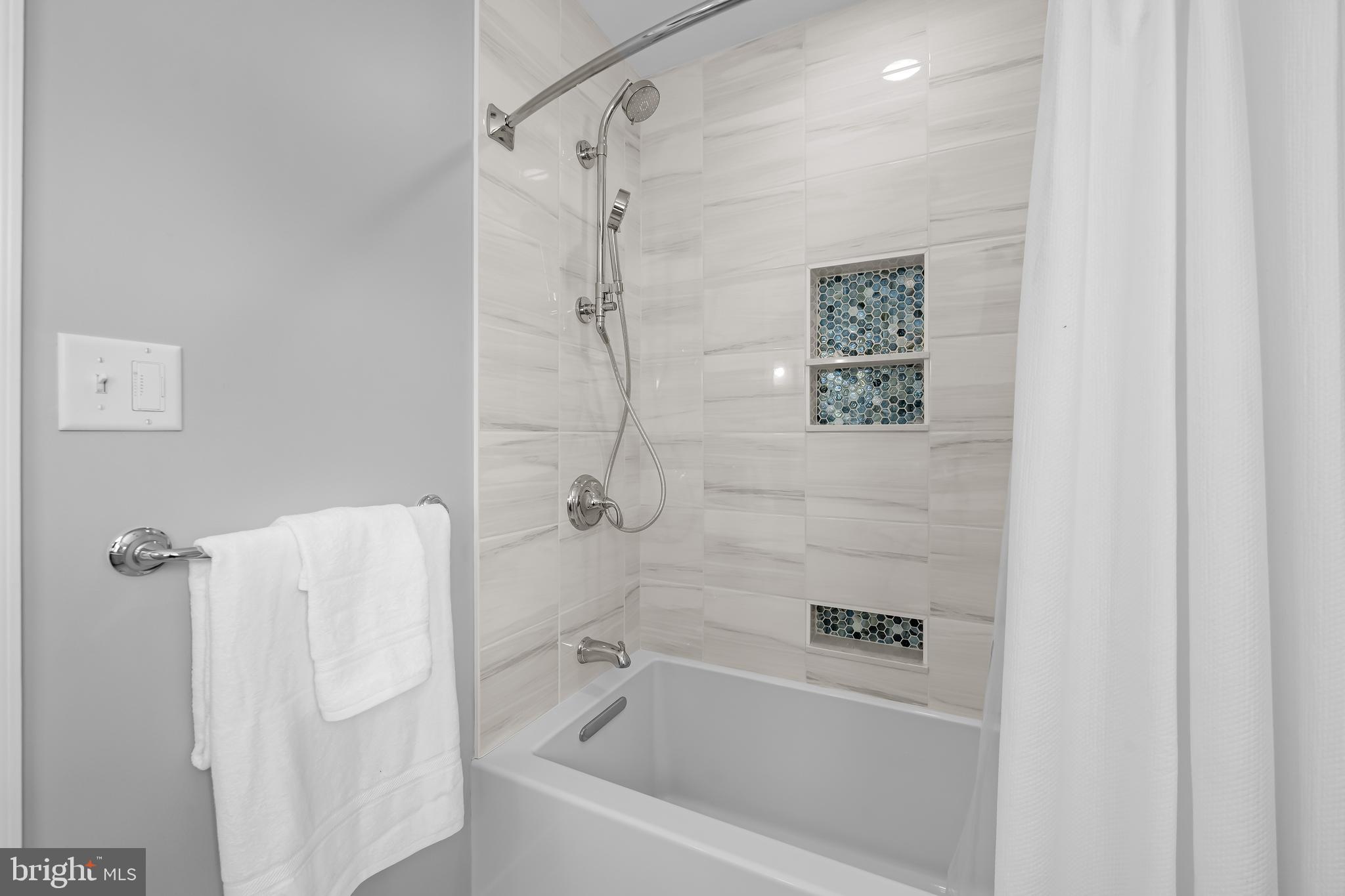 WOODBROOK - Residential