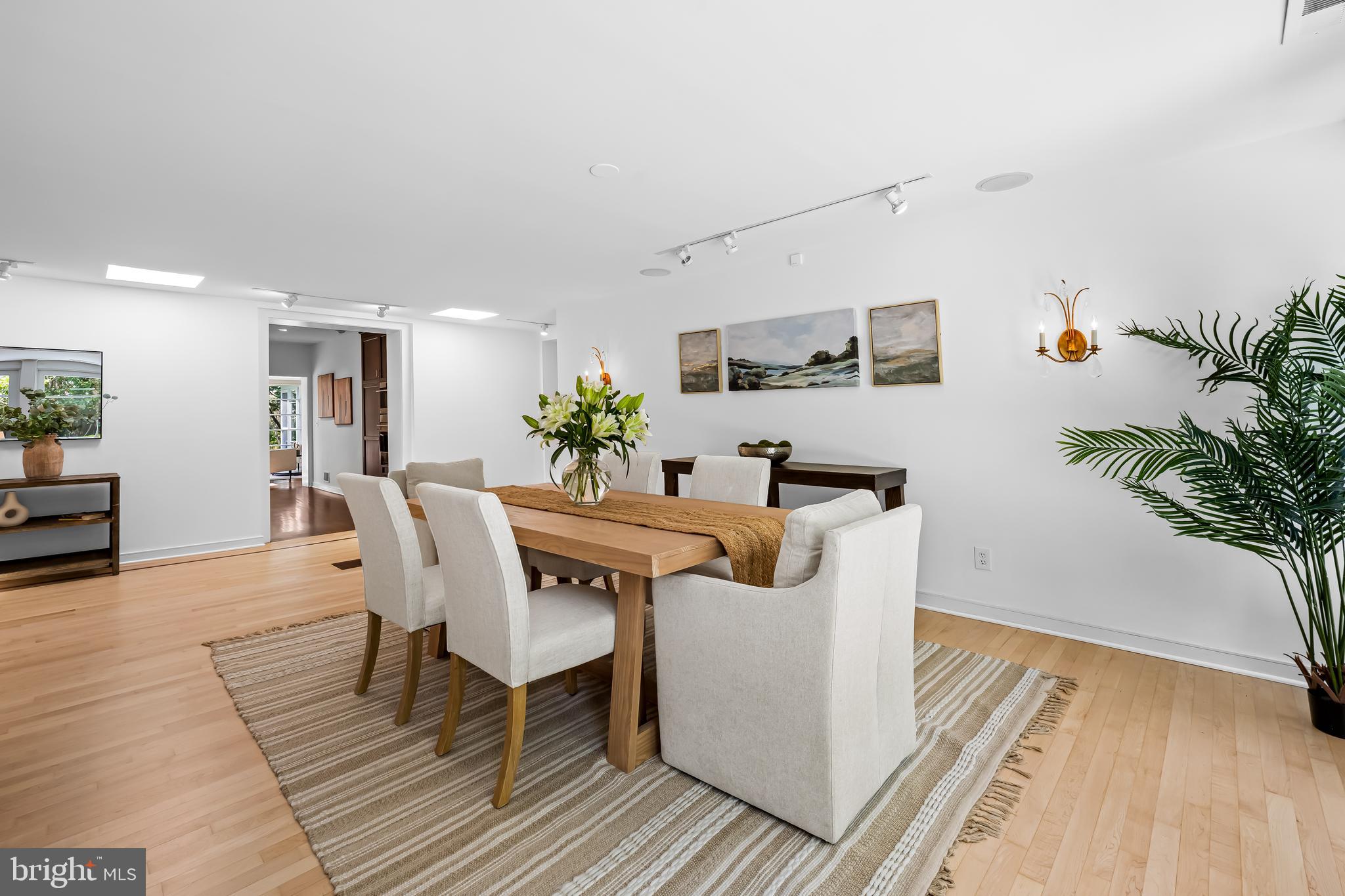 WOODBROOK - Residential