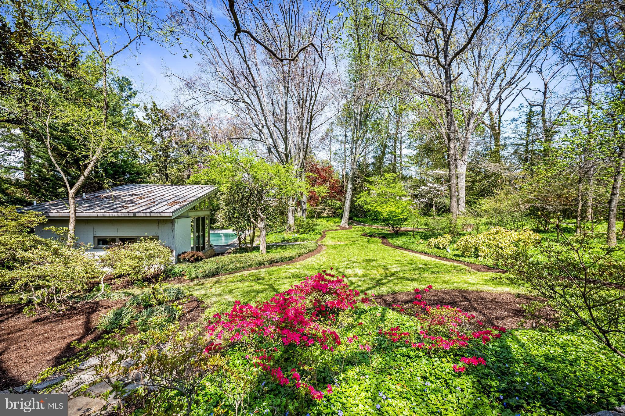 WOODBROOK - Residential