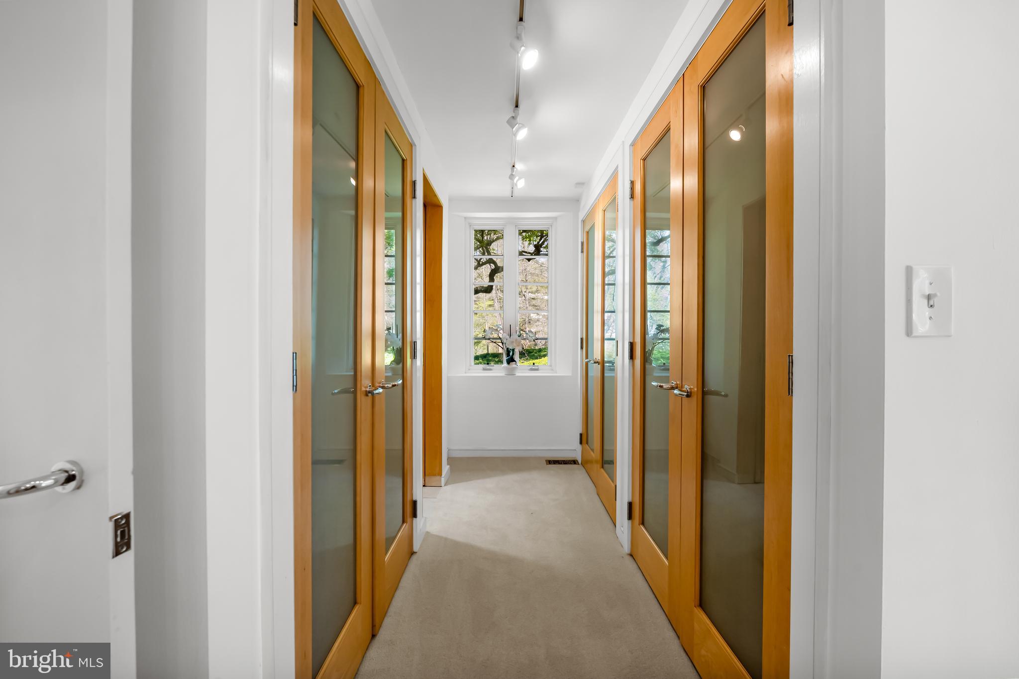 WOODBROOK - Residential