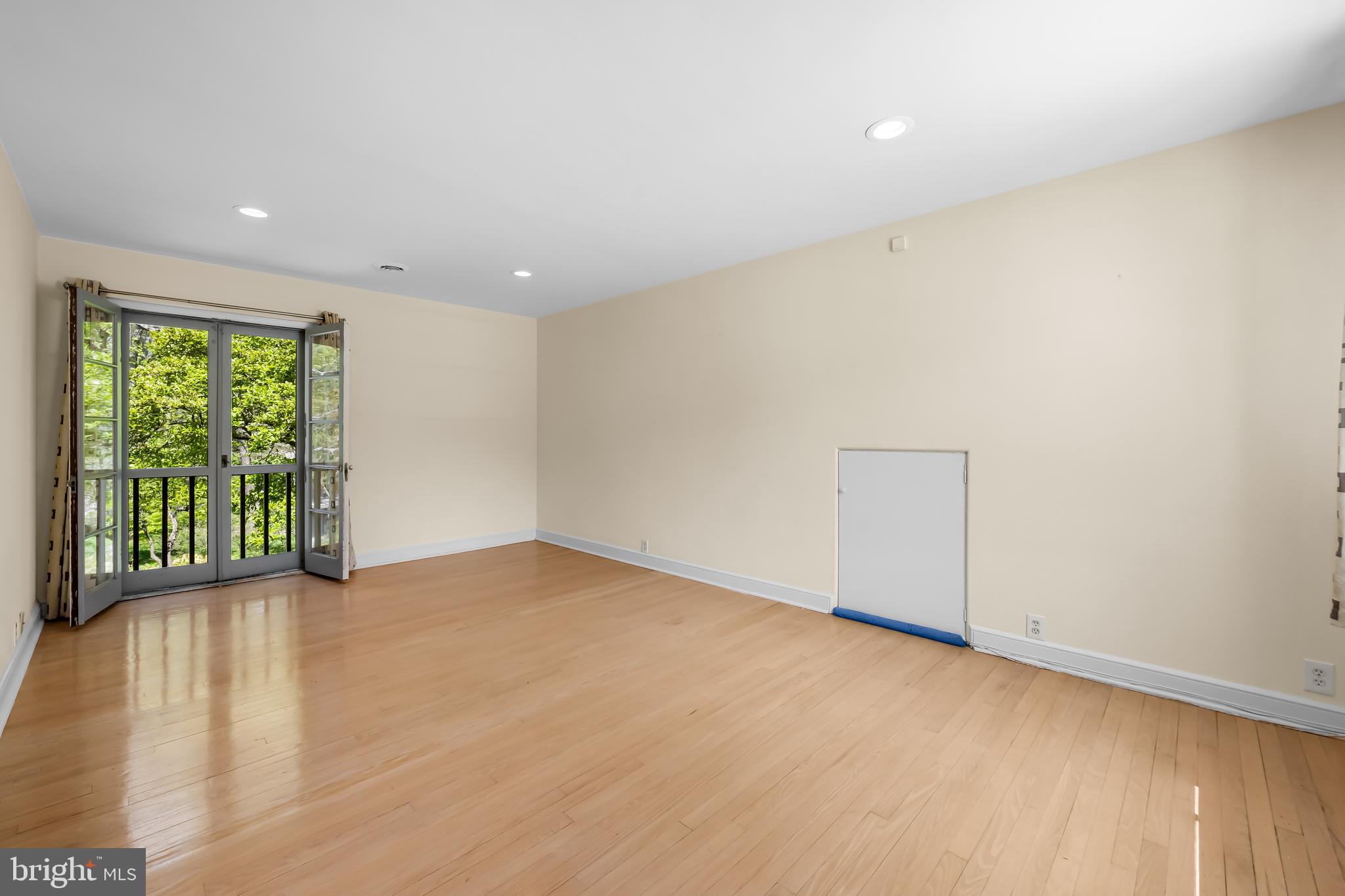 WOODBROOK - Residential