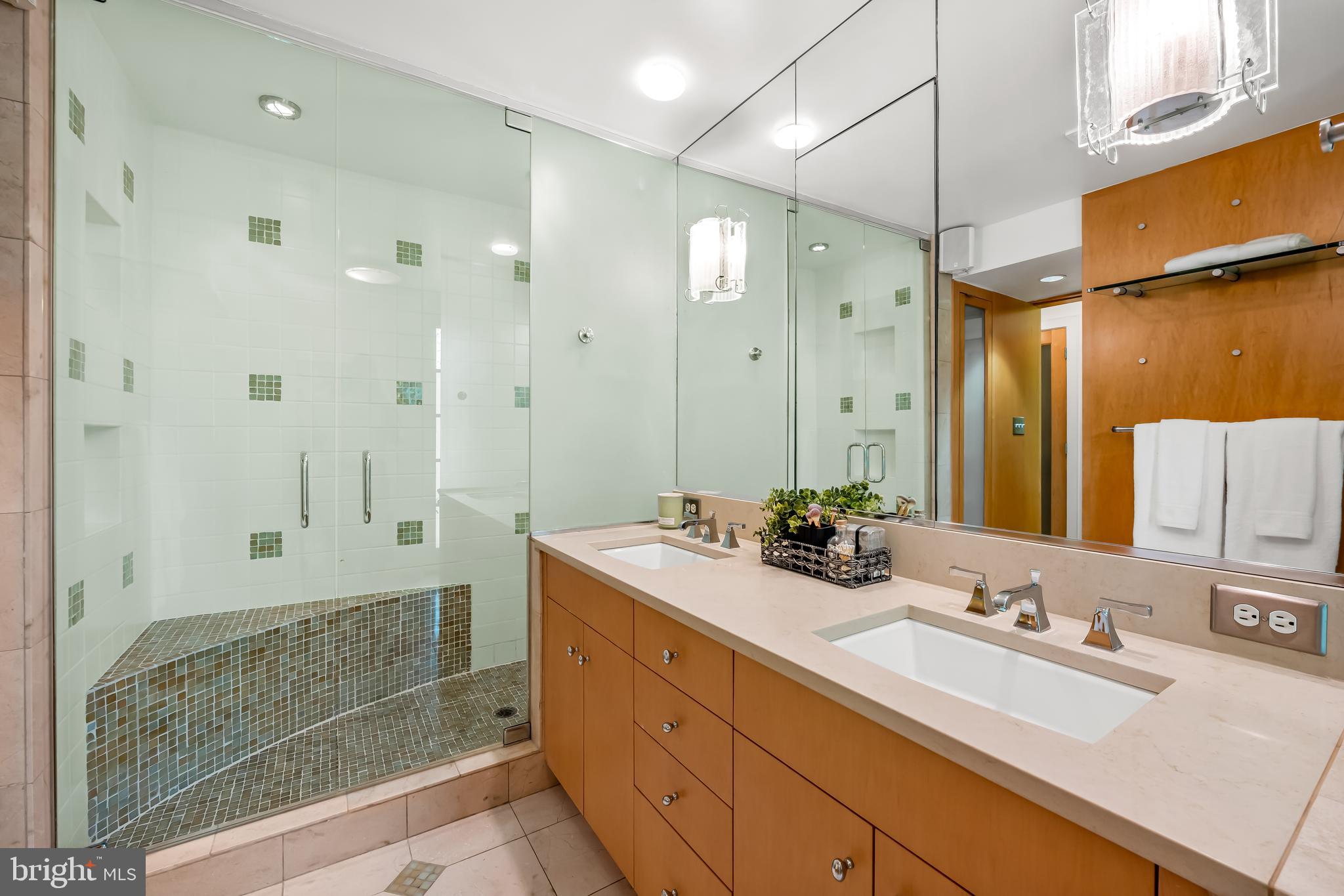 WOODBROOK - Residential