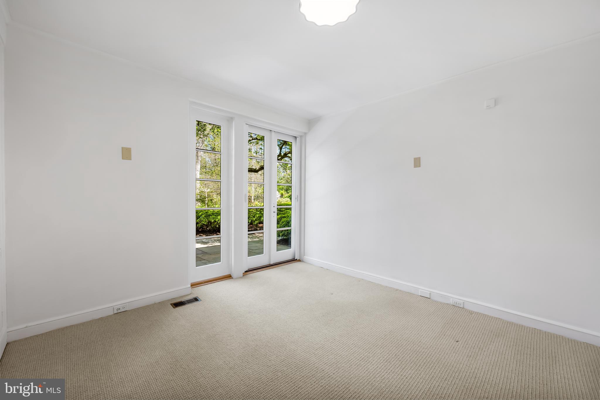 WOODBROOK - Residential