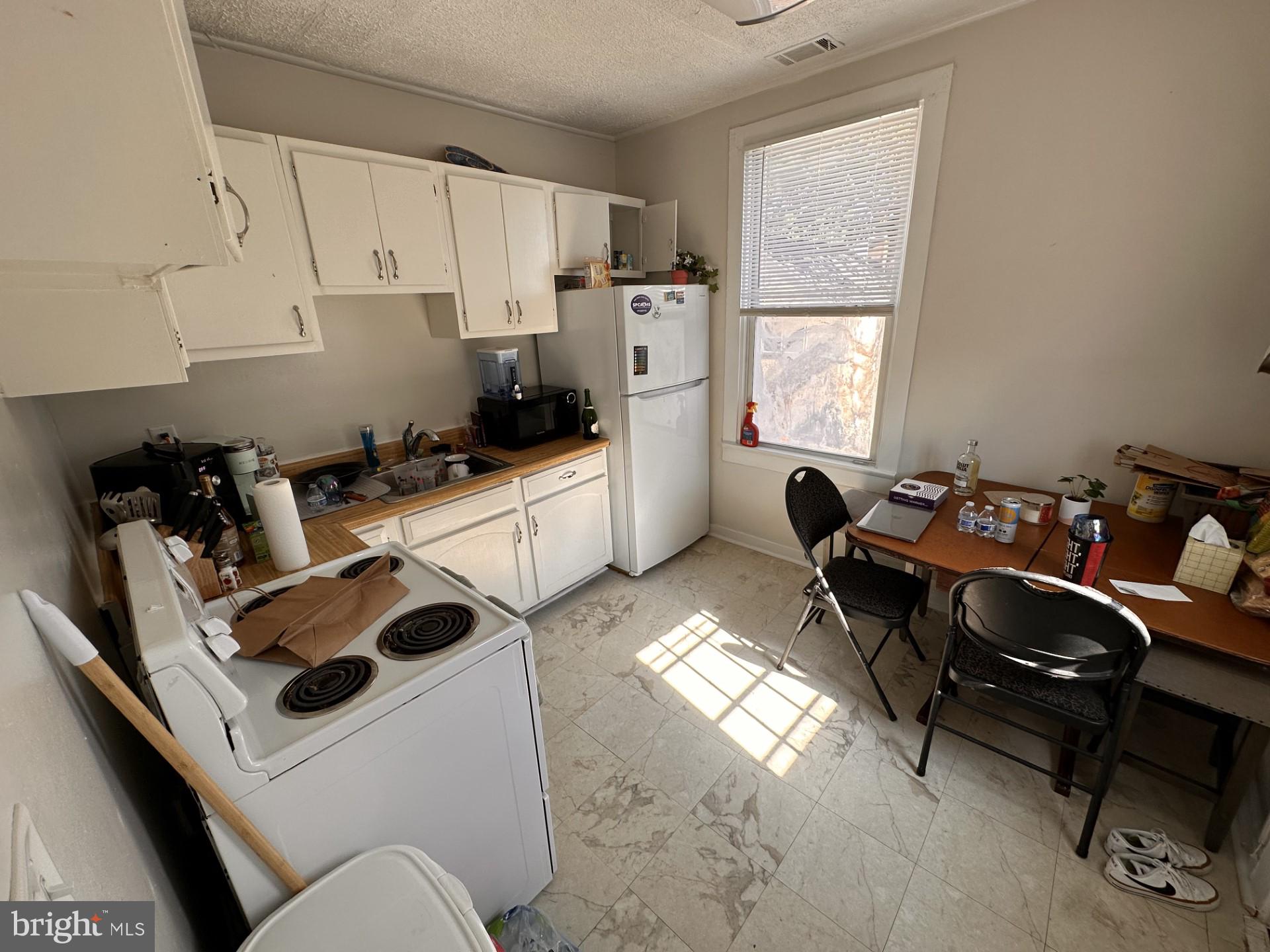 COLLEGE PARK - Residential Income