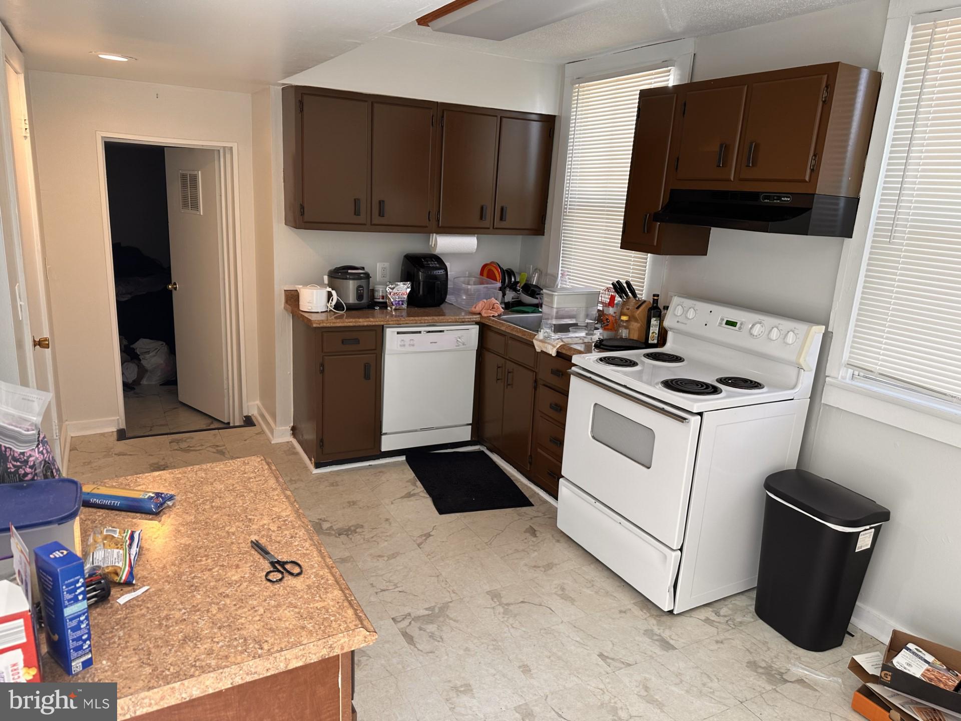 COLLEGE PARK - Residential Income