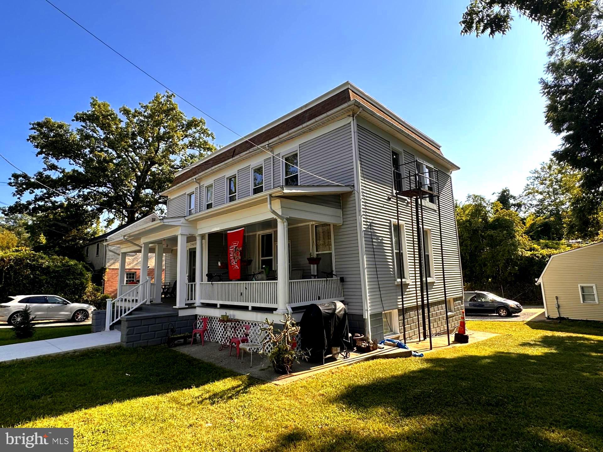 COLLEGE PARK - Residential Income