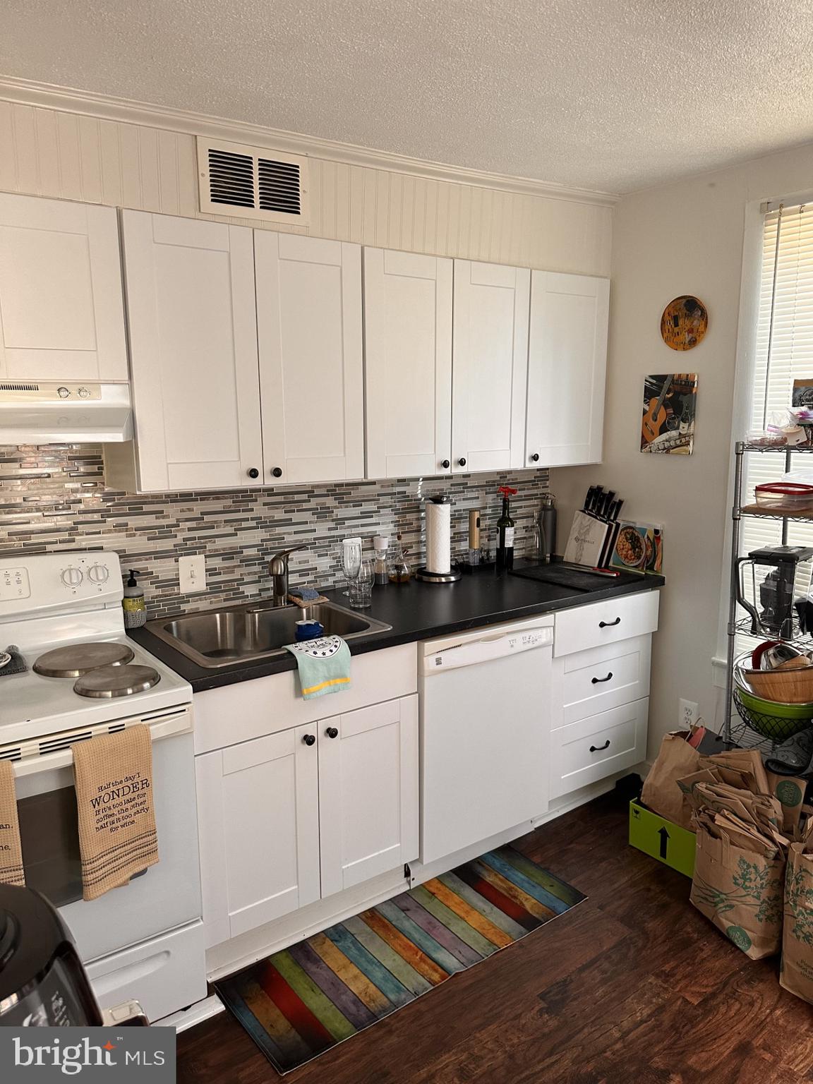 COLLEGE PARK - Residential Income