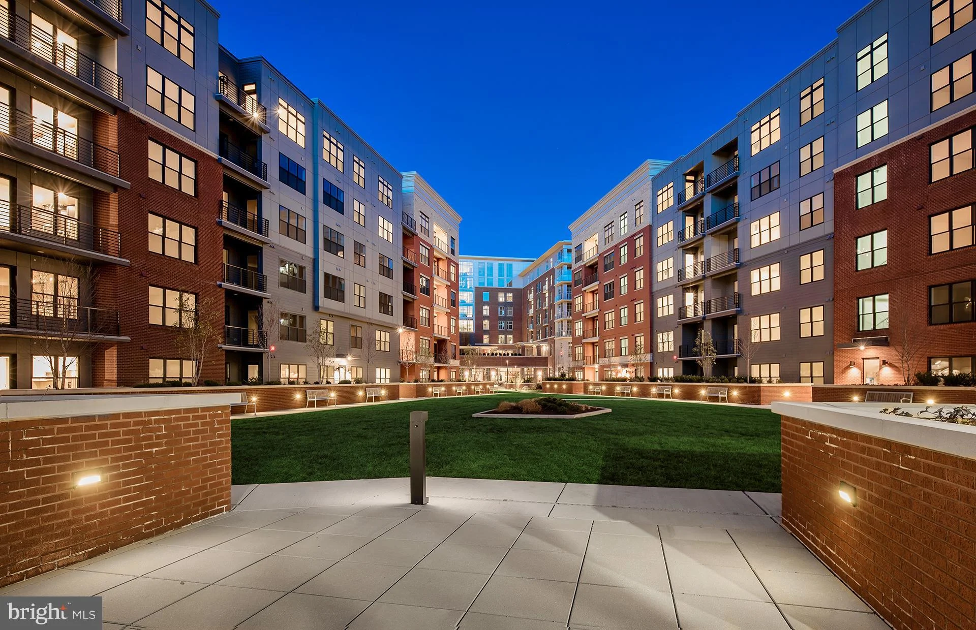 9555 Saintsbury Drive Unit 40403, Fairfax, VA 22031