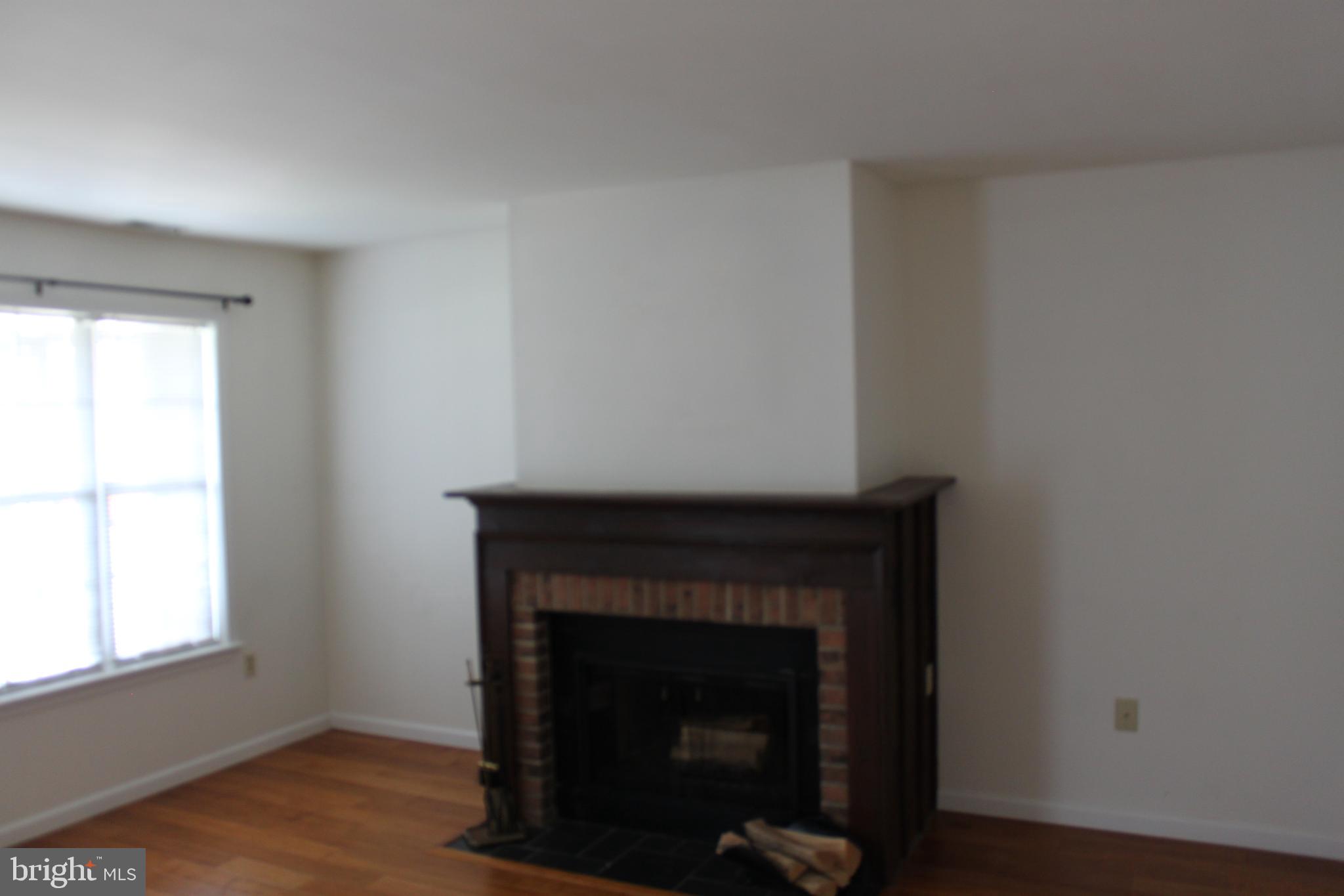 FOUR SEASONS - Residential Lease