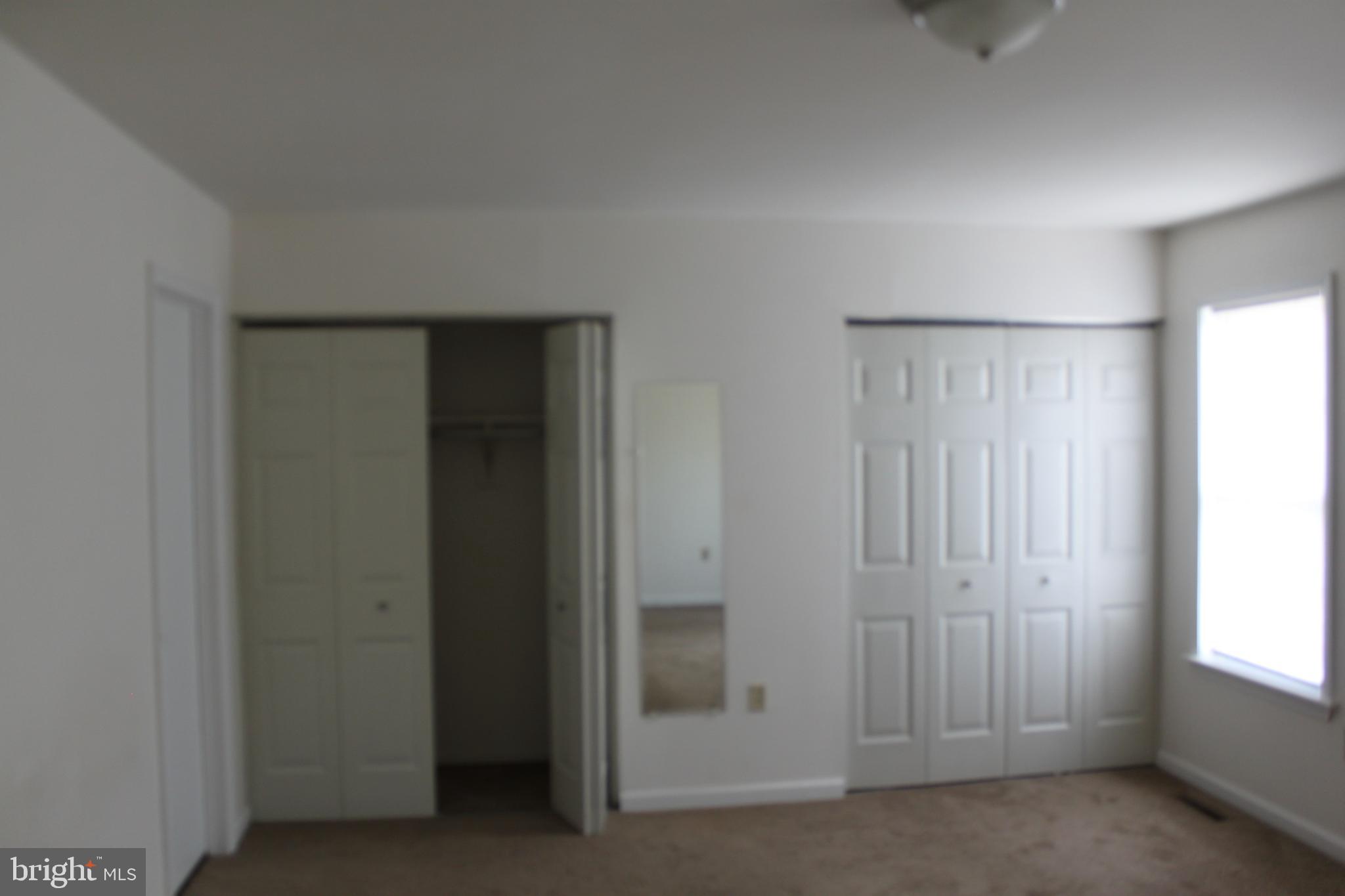 FOUR SEASONS - Residential Lease