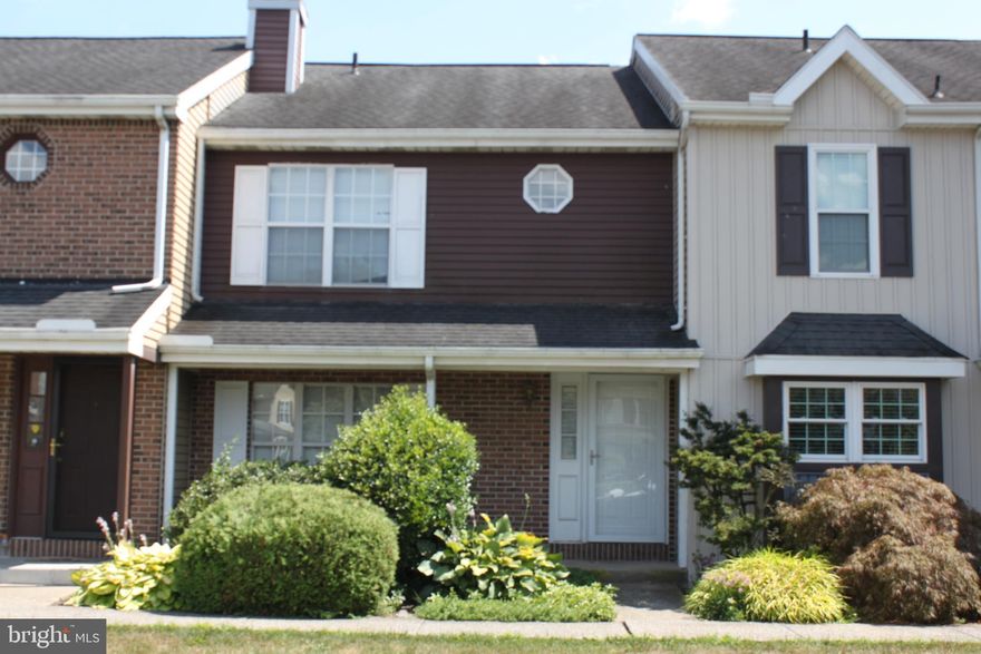 Charming 2-bedroom, 1.5-bath home available for rent in the desirable Four Seasons community. This beautifully maintained residence features a spacious living area, modern kitchen, and ample storage.  The basement offers additional space that can be used as an extra bedroom and living area, perfect for guests or additional family members. Conveniently located near shopping, dining, and walking distances from schools. Perfect for those seeking comfort and convenience. Don't miss this opportunity! Contact us today for a viewing. Please no Pets.