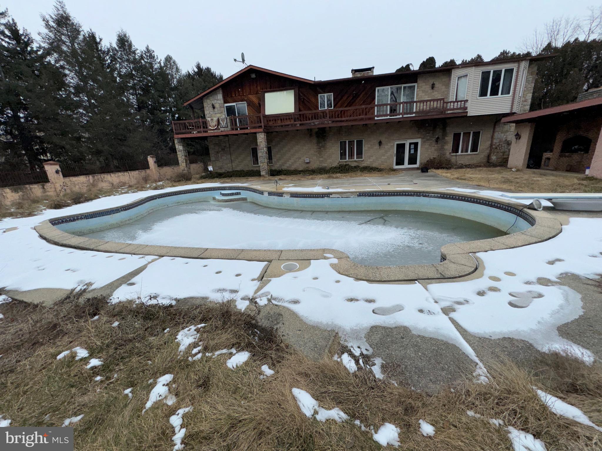 GREENFIELDS - Residential