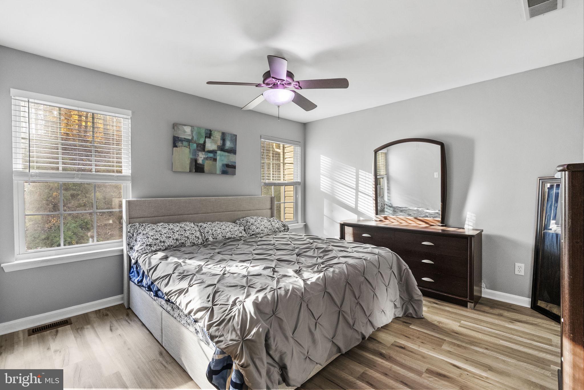 BRANFORD WOODS - Residential