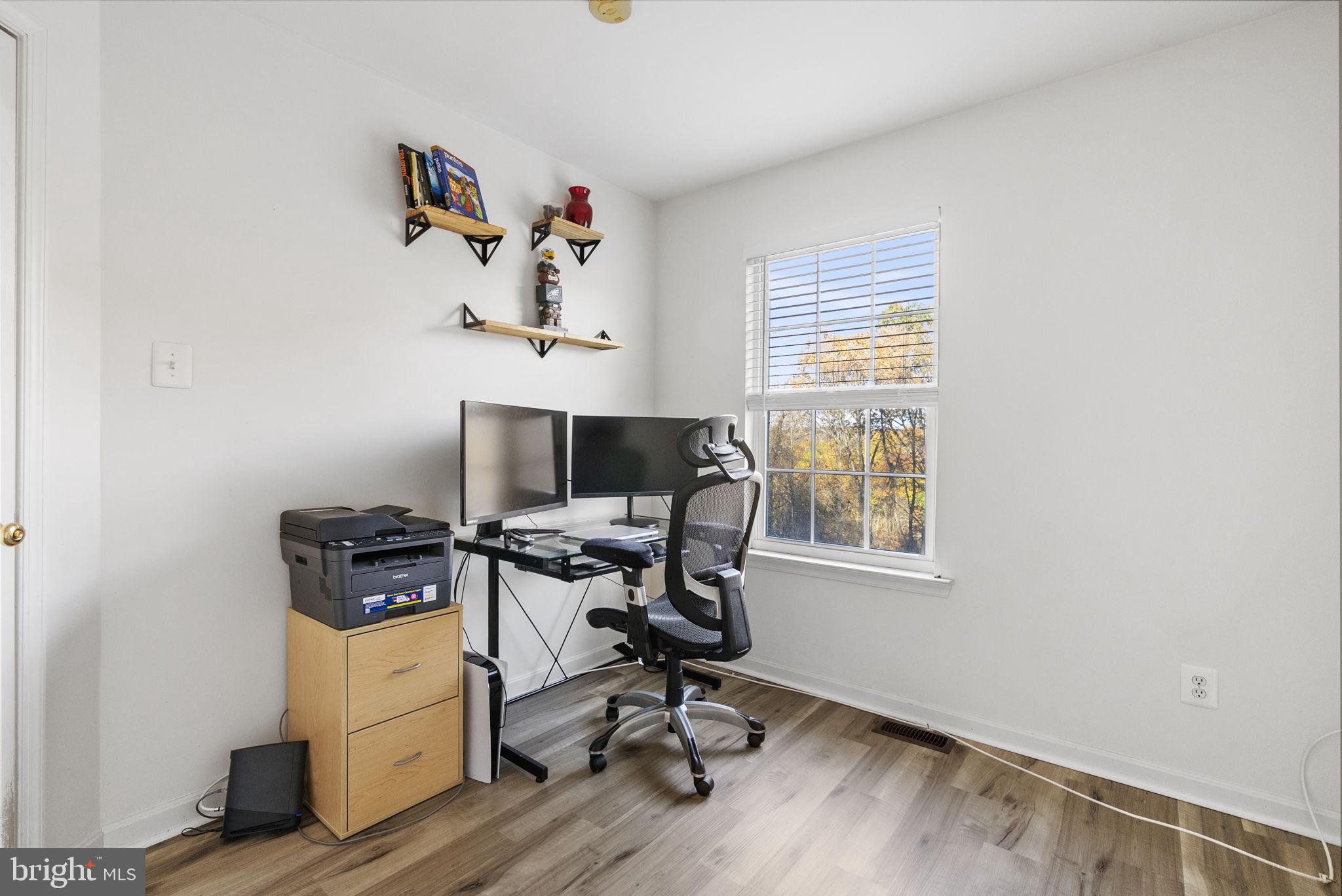 BRANFORD WOODS - Residential