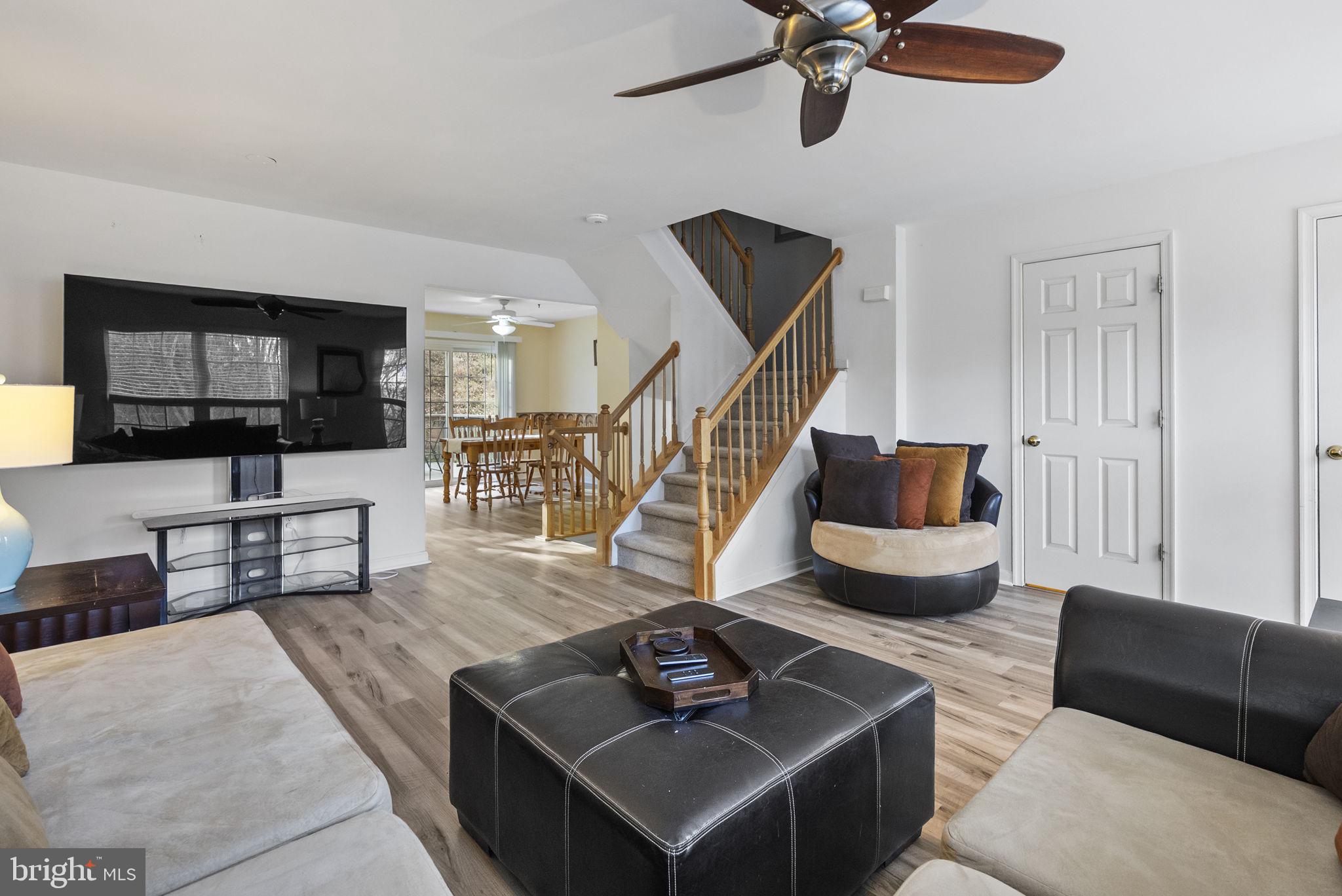 BRANFORD WOODS - Residential