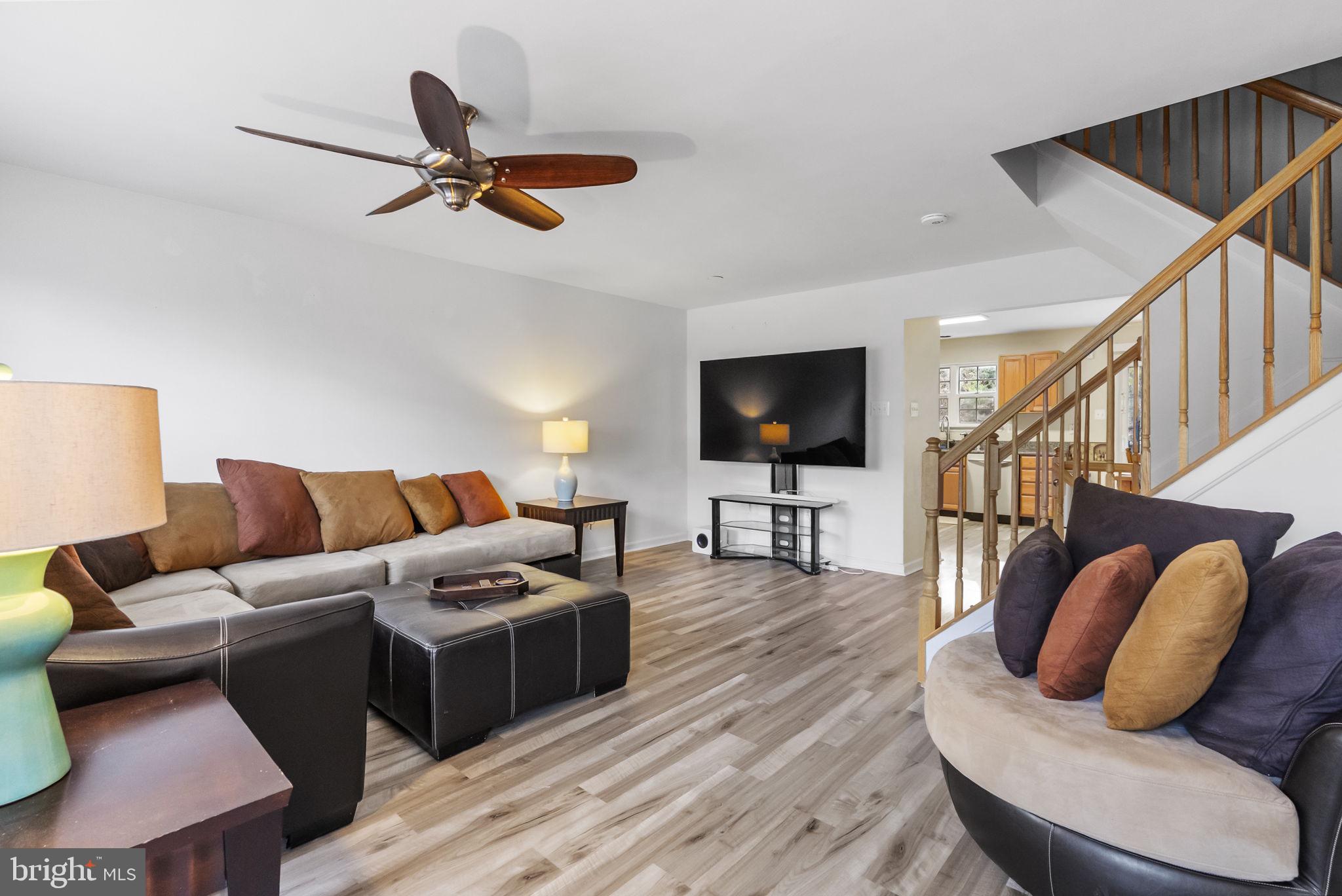 BRANFORD WOODS - Residential