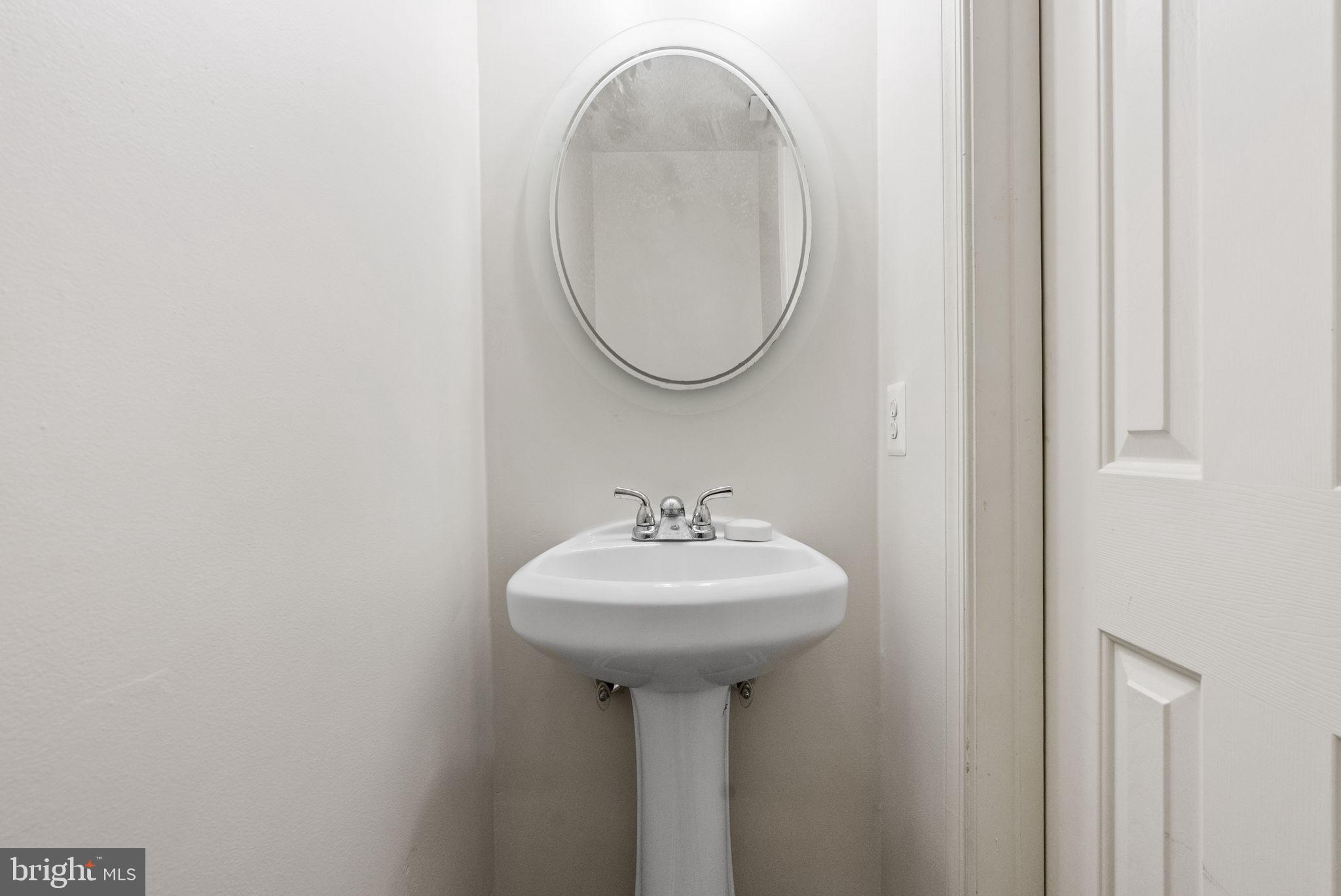 BRANFORD WOODS - Residential