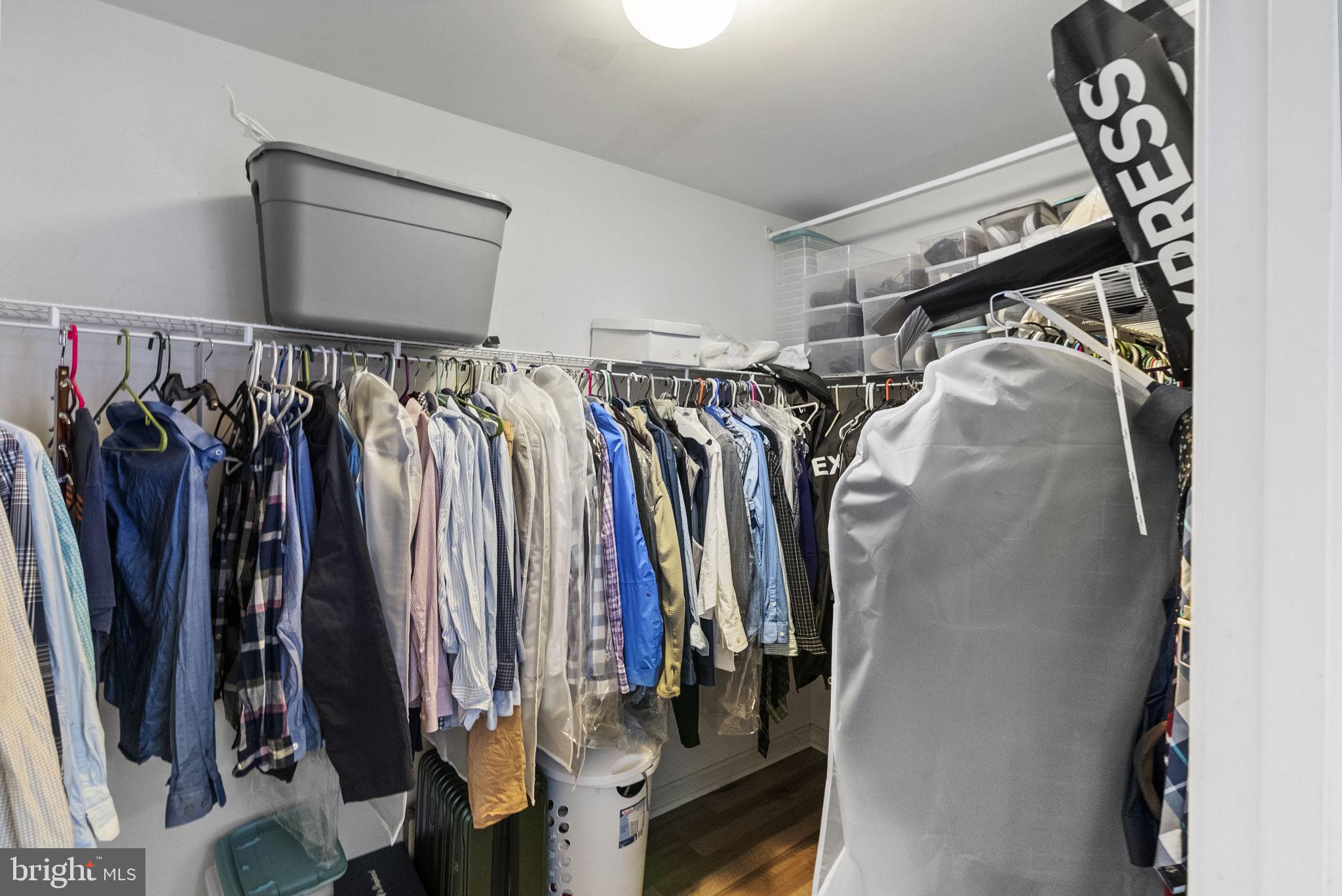 BRANFORD WOODS - Residential