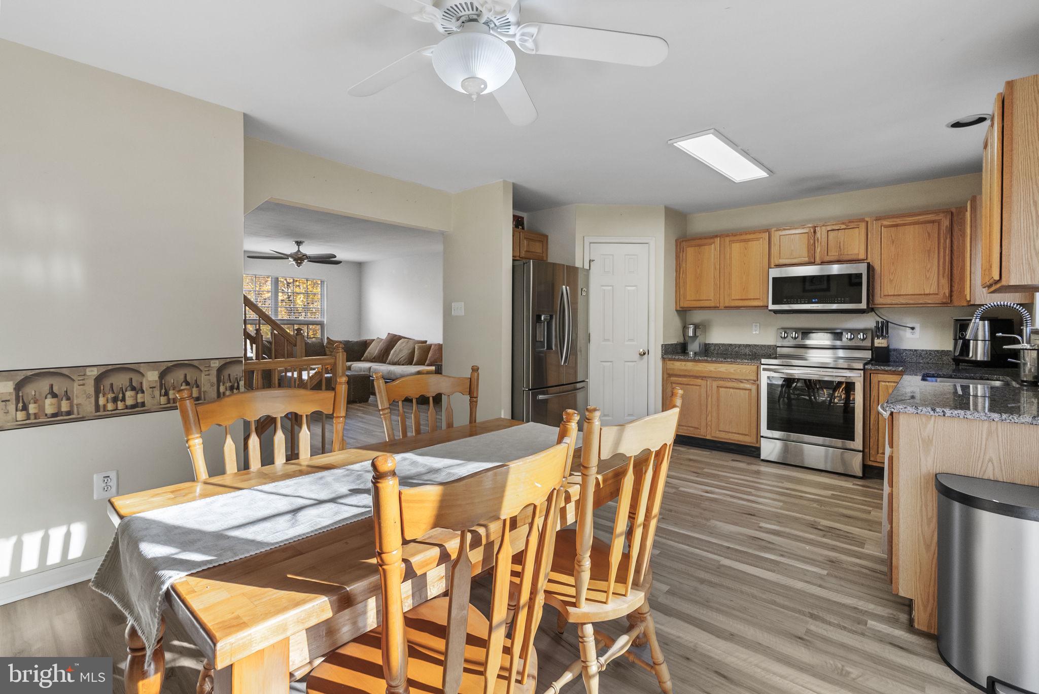 BRANFORD WOODS - Residential