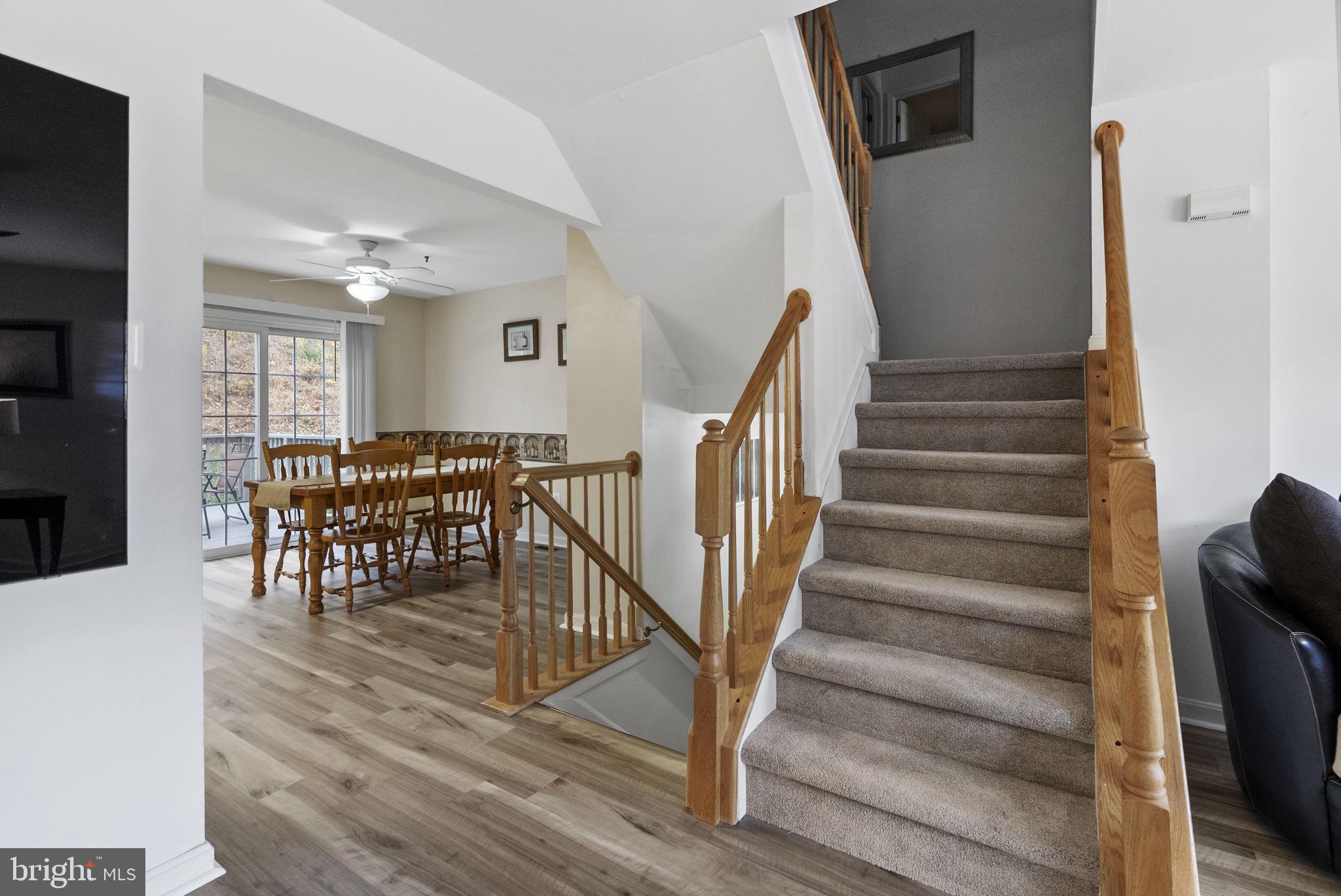 BRANFORD WOODS - Residential